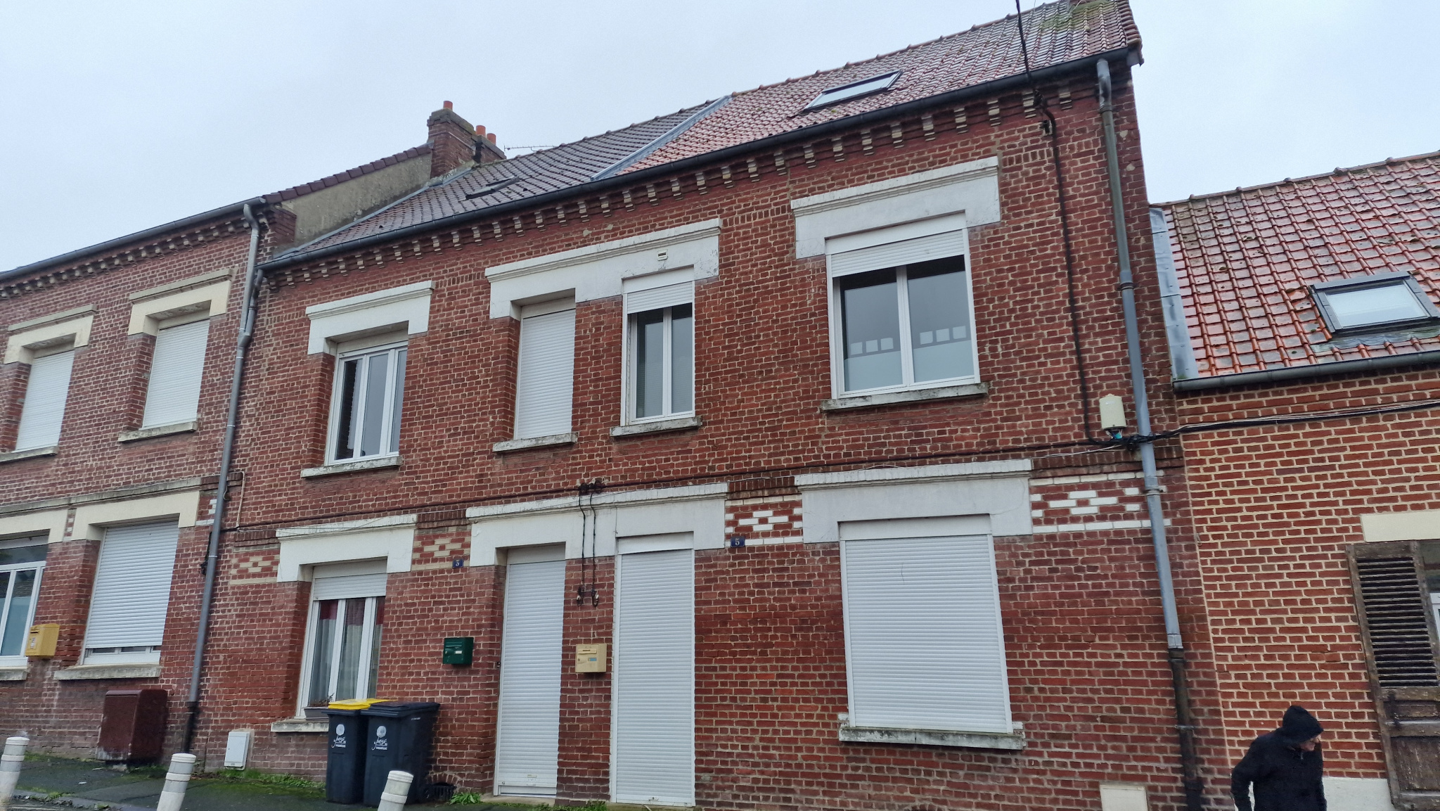 Immo80 – L'immobilier à Amiens et dans la Somme-ALBERT MAISON DE VILLE  T4 AVEC COUR