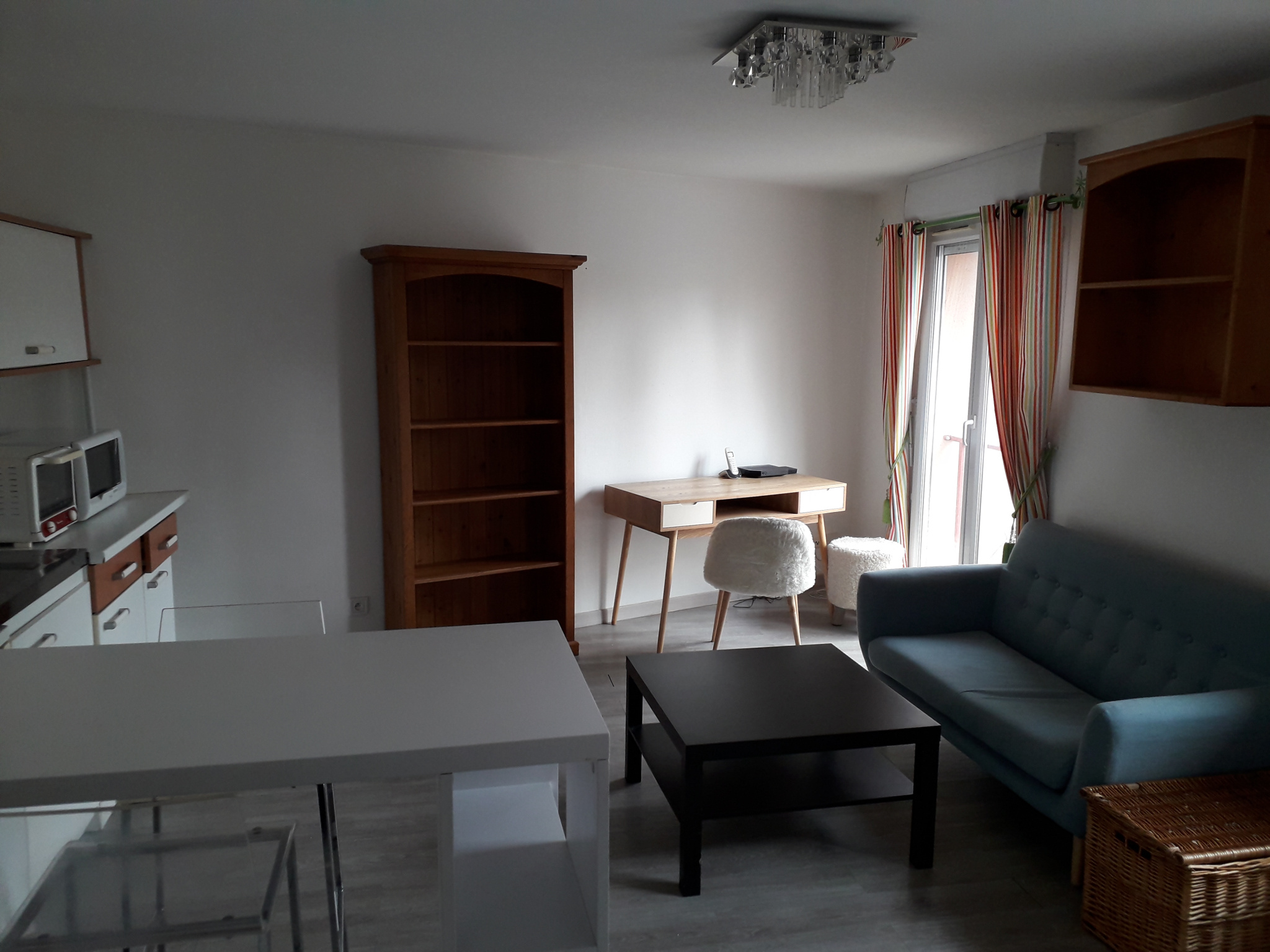 Immo80 – L'immobilier à Amiens et dans la Somme-AMIENS – Bas de la route de Rouen : TRES BEL APPARTEMENT T2 MEUBLE avec 1 place de parking