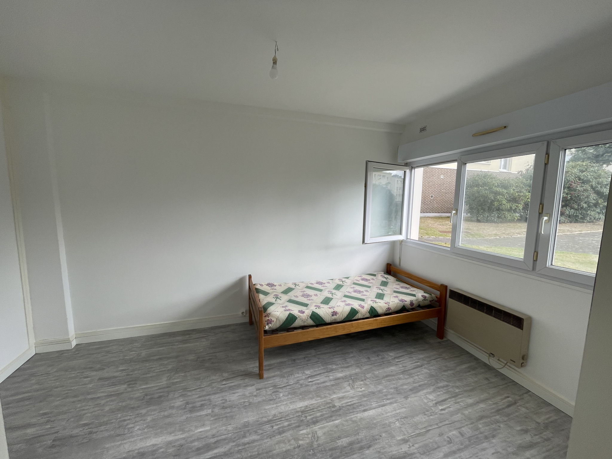 Immo80 – L'immobilier à Amiens et dans la Somme-AMIENS ST PIERRE : APPART T1 BIS – IDEAL ETUDIANT(E)