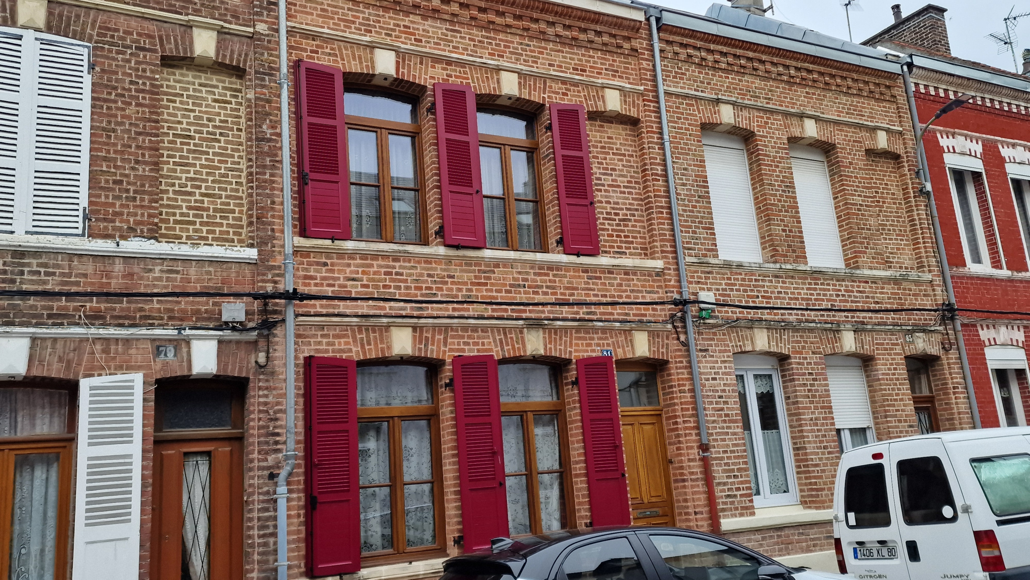 Immo80 – L'immobilier à Amiens et dans la Somme-MAISON dans le quartier ST ANNE – 6 pièces proche gare d’AMIENS – TRES BON ETAT