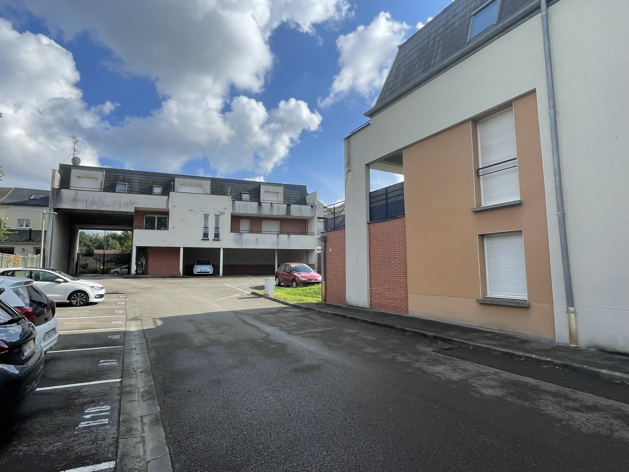 Immo80 – L'immobilier à Amiens et dans la Somme-SALOUEL : APPARTEMENT T2 de 53 m2 avec parking aérien