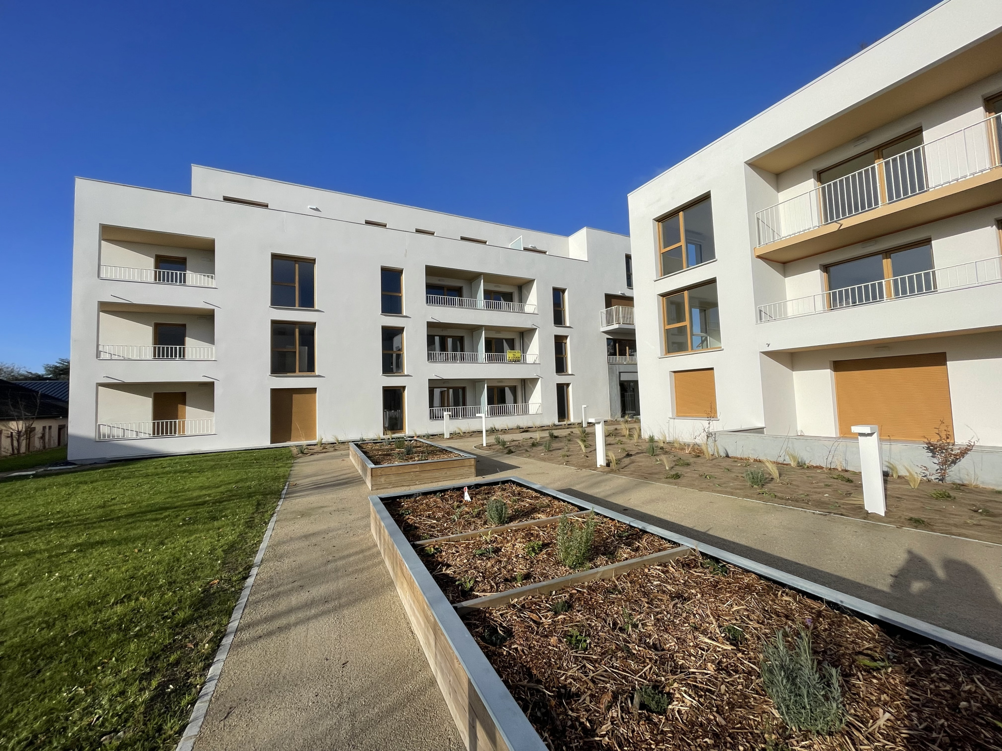 Immo80 – L'immobilier à Amiens et dans la Somme-RIVERY – RESIDENCE NEUVE ET SECURISEE L OR TILLON : BEL APPARTEMETN T3  avec balcon et...