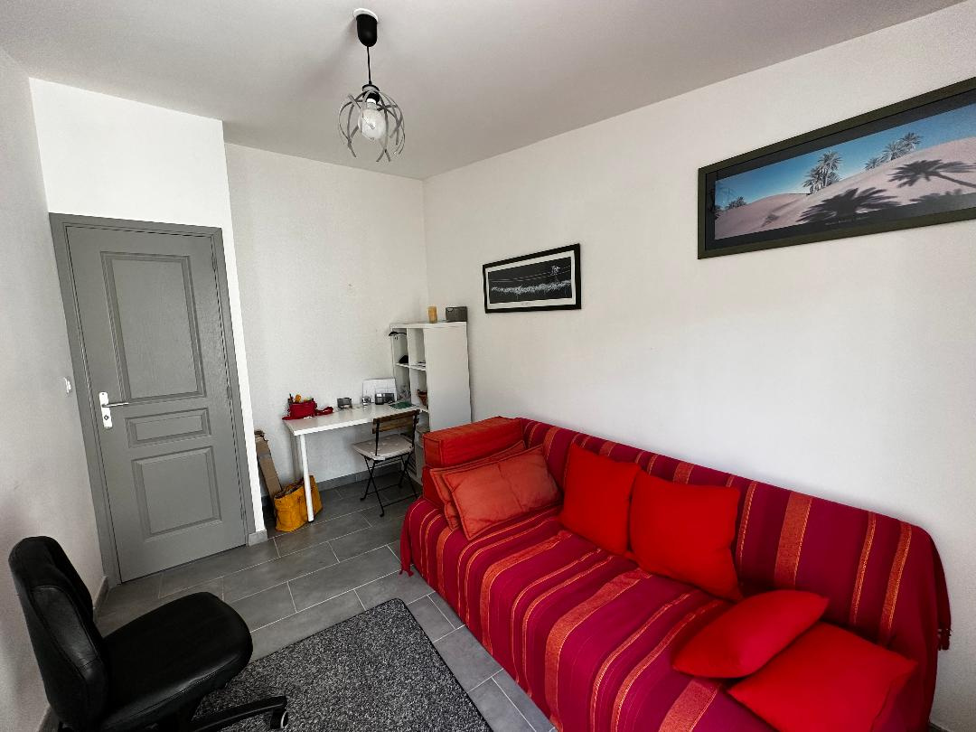 Immo80 – L'immobilier à Amiens et dans la Somme-AMIENS RUE DENFERT ROCHEREAU – BEL APPARTEMENT T2 AVEC COUR ET DEPENDANCE