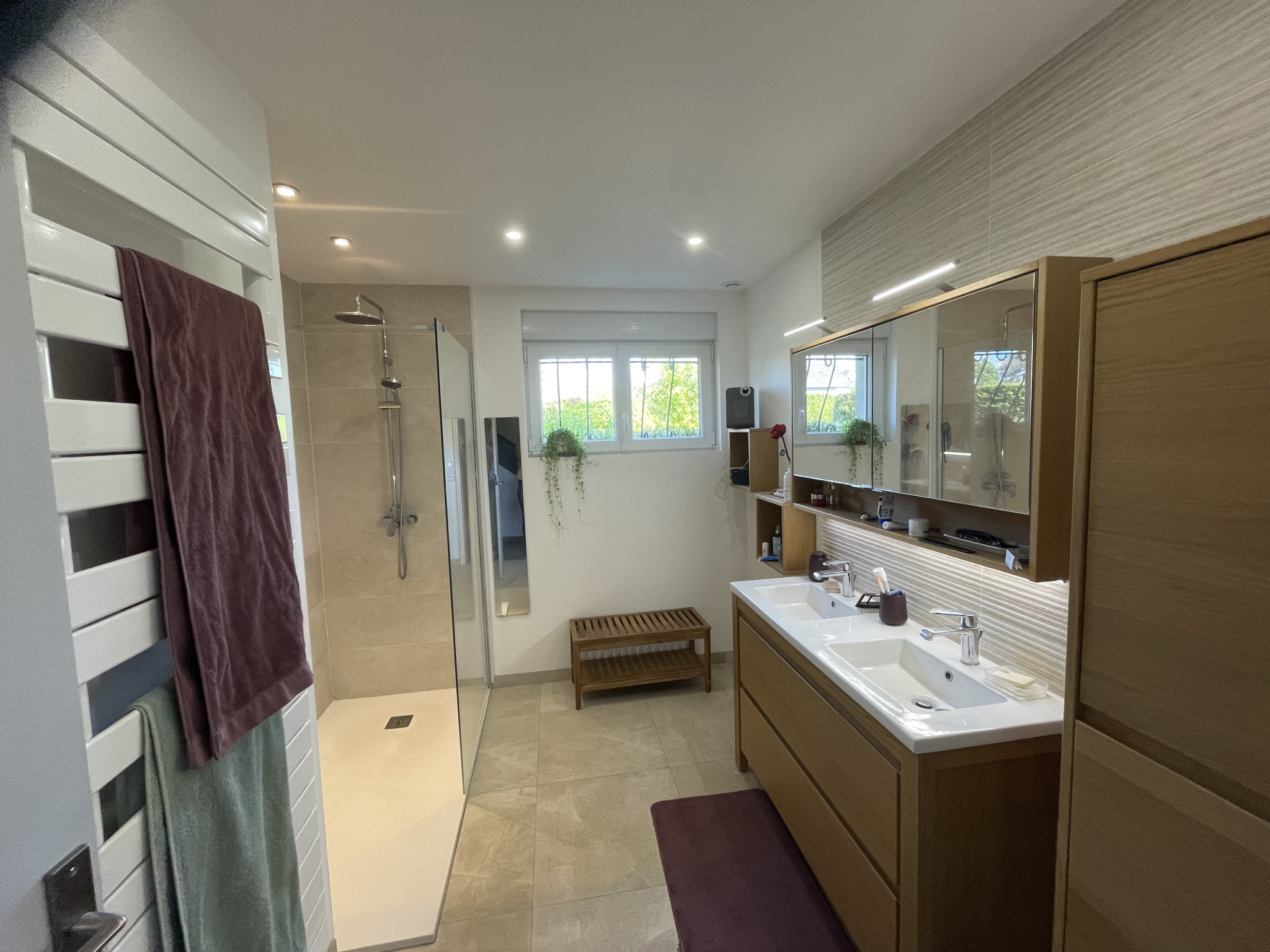 Immo80 – L'immobilier à Amiens et dans la Somme-COMMUNE DE SALOUEL : TRES JOLI PAVILLON de 217 m2 avec garage double et grand jardin clos et arboré