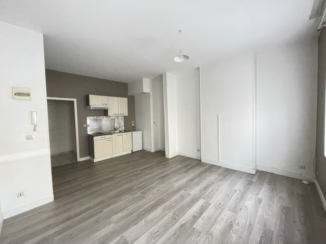 Immo80 – L'immobilier à Amiens et dans la Somme-AMIENS LA HOTOIE : Très bel appartement F1 de 26 m2 en Rdc