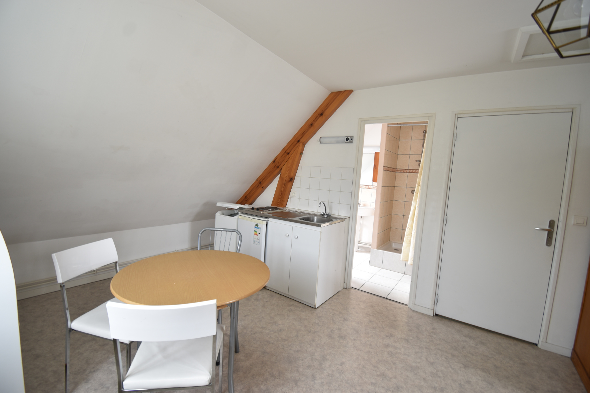 Immo80 – L'immobilier à Amiens et dans la Somme-AMIENS SUD : TRES BEL APPARTEMENT T1 avec 1 place de parking