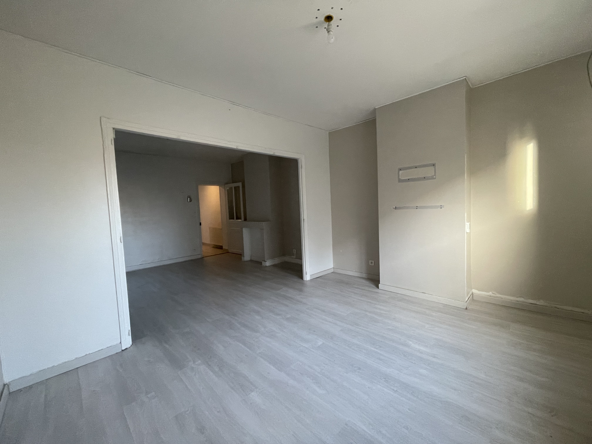 Immo80 – L'immobilier à Amiens et dans la Somme-AMIENS SECTEUR BOULEVARD DE BEAUVILLE : AMIENOISE T4 de  101m2 avec cour