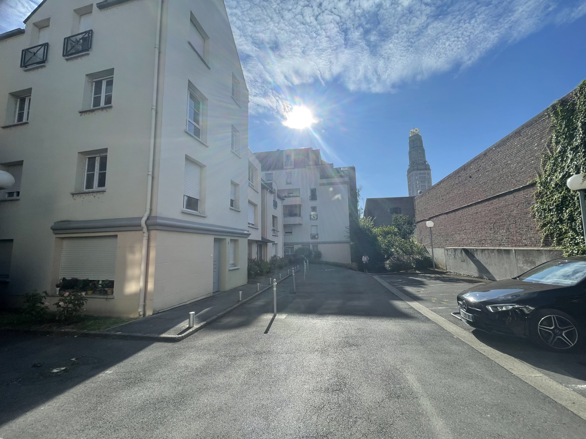 Immo80 – L'immobilier à Amiens et dans la Somme-CENTRE VILLE : BEL APPARTEMENT T1  de 32,26m2 avec PARKING et CAVE  dans résidence calme et sécurisée