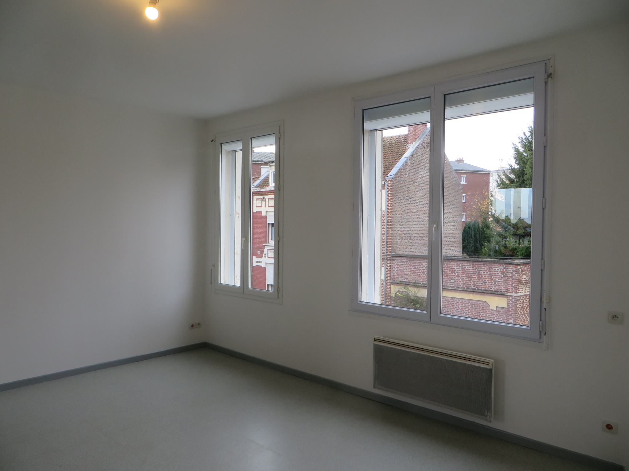 Immo80 – L'immobilier à Amiens et dans la Somme-AMIENS RUE DE CAGNY : appartement T2 avec parking