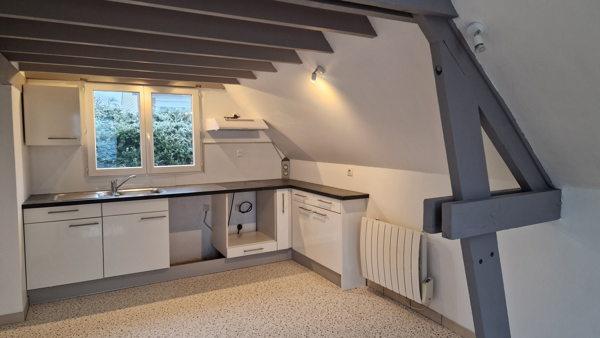 Immo80 – L'immobilier à Amiens et dans la Somme-AMIENS SAINT PIERRE : APPARTEMENT T2 en duplex