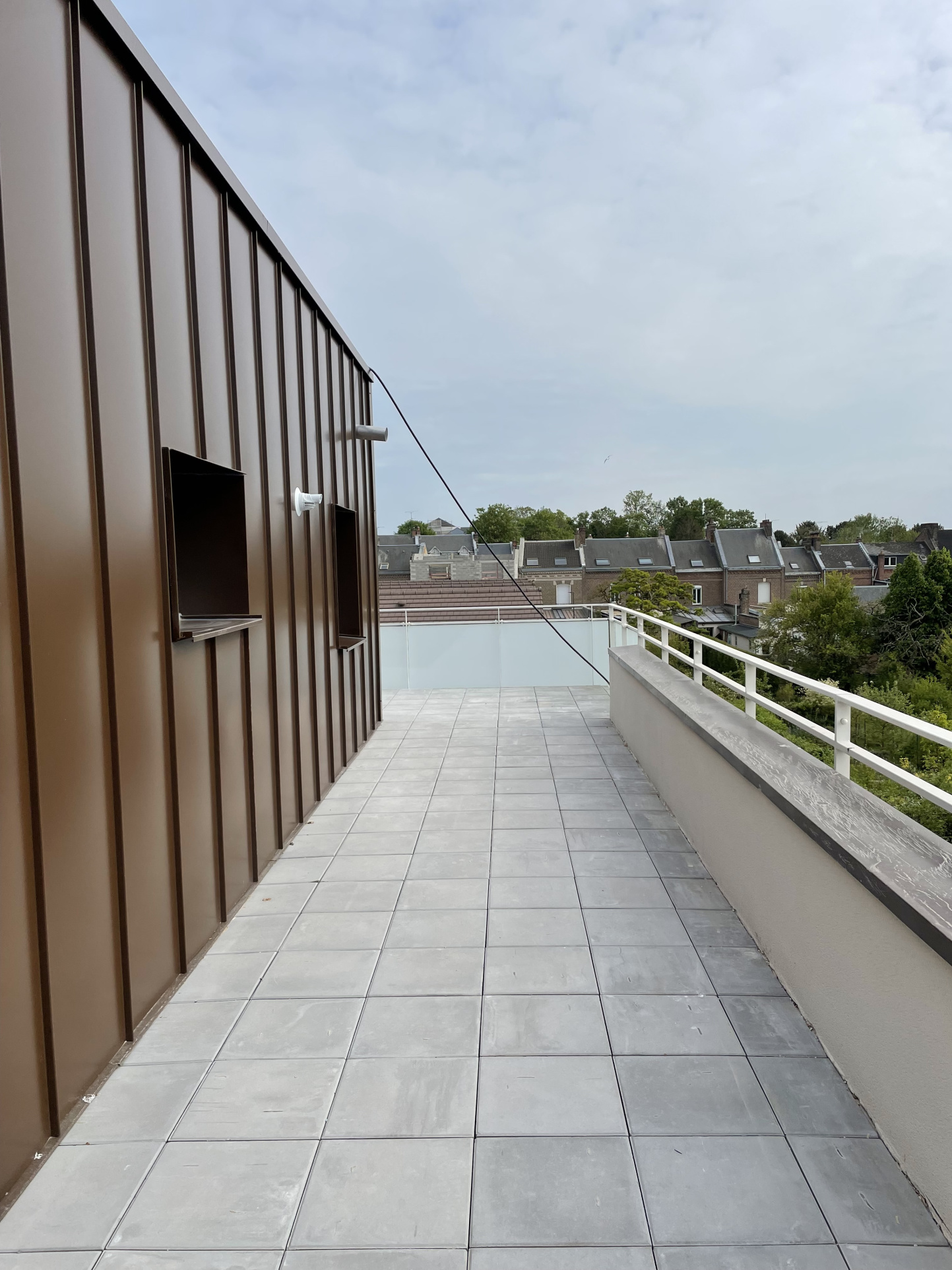 Immo80 – L'immobilier à Amiens et dans la Somme-AMIENS ST PIERRE : APPARTEMENT T3 NEUF AVEC TERRASSE ET PARKING