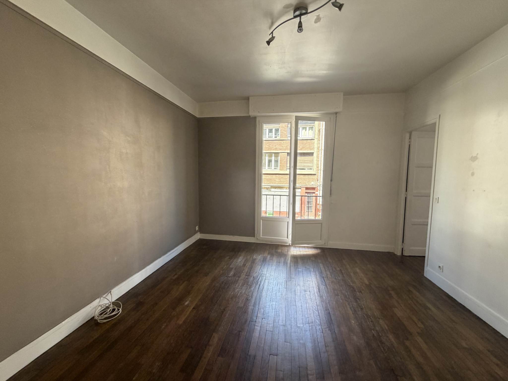 Immo80 – L'immobilier à Amiens et dans la Somme-AMIENS CENTRE VILLE : appartement T2  de 44,30 m2 avec Cave