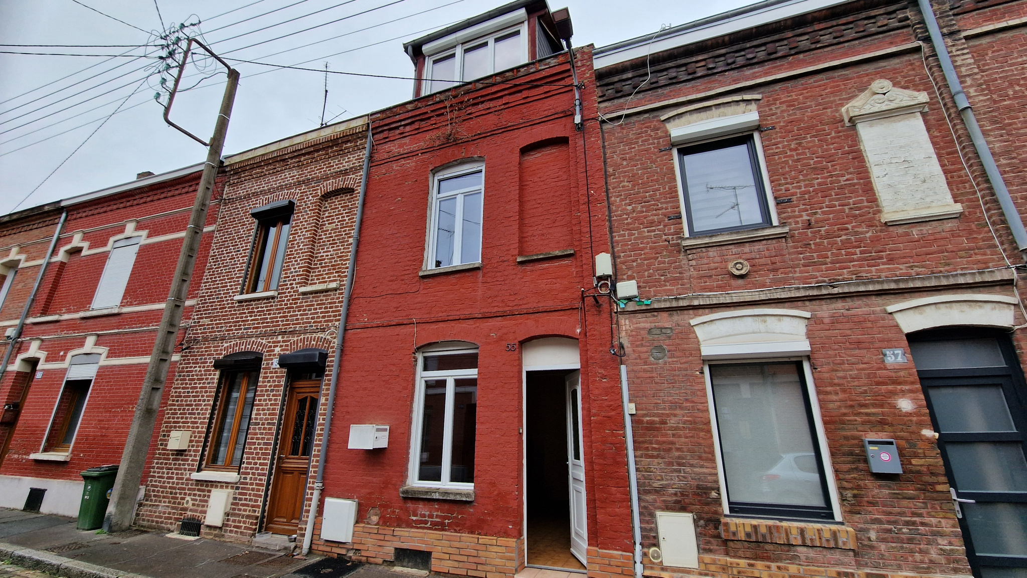 Immo80 – L'immobilier à Amiens et dans la Somme-AMIENS OUEST – secteur Route d’Abbeville  : AMIENOISE T3 avec cour