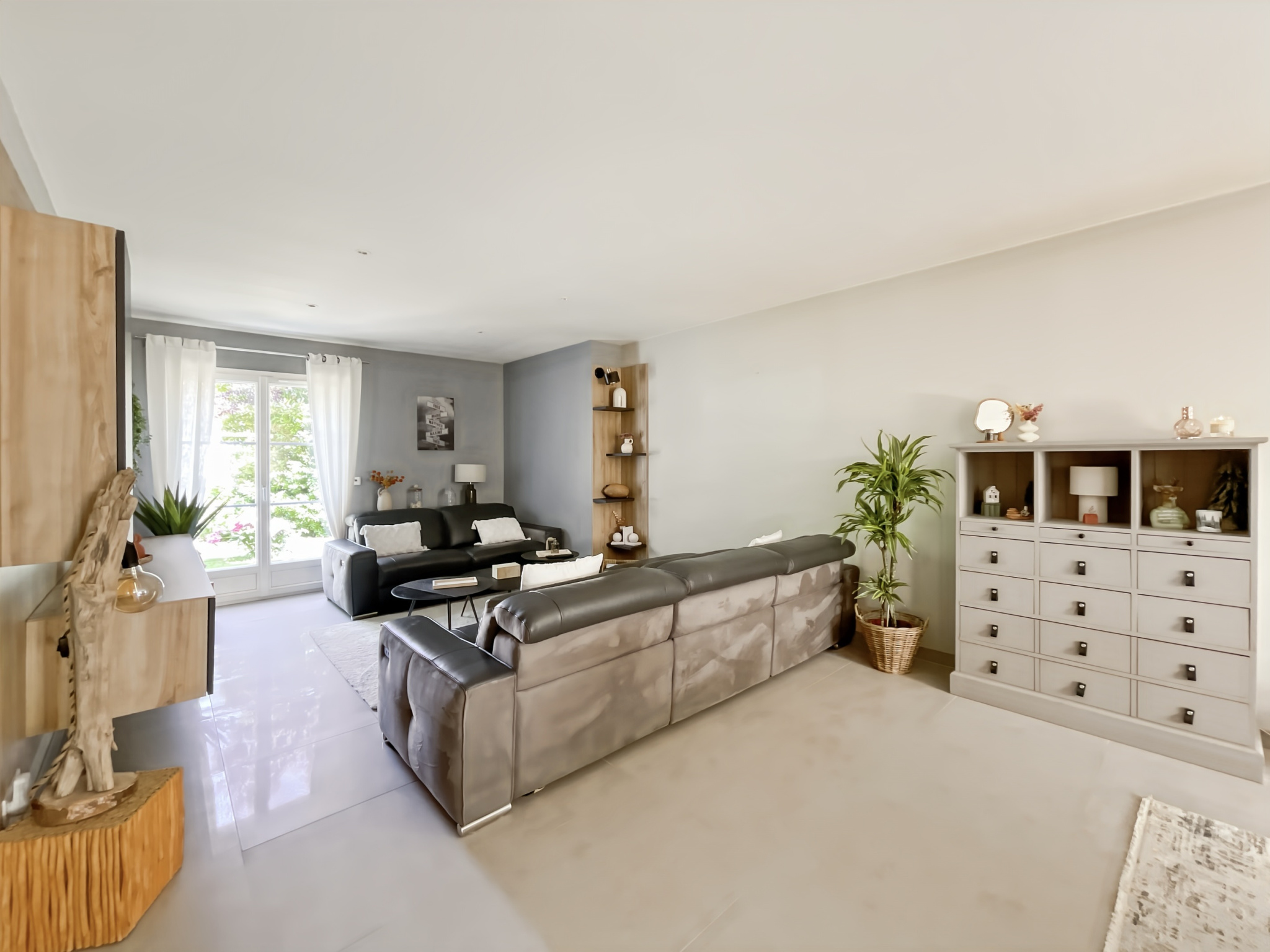Immo80 – L'immobilier à Amiens et dans la Somme-BREUIL LE SEC : SUPERBE PAVILLON AVEC TERRASSE JARDIN ET GARAGE