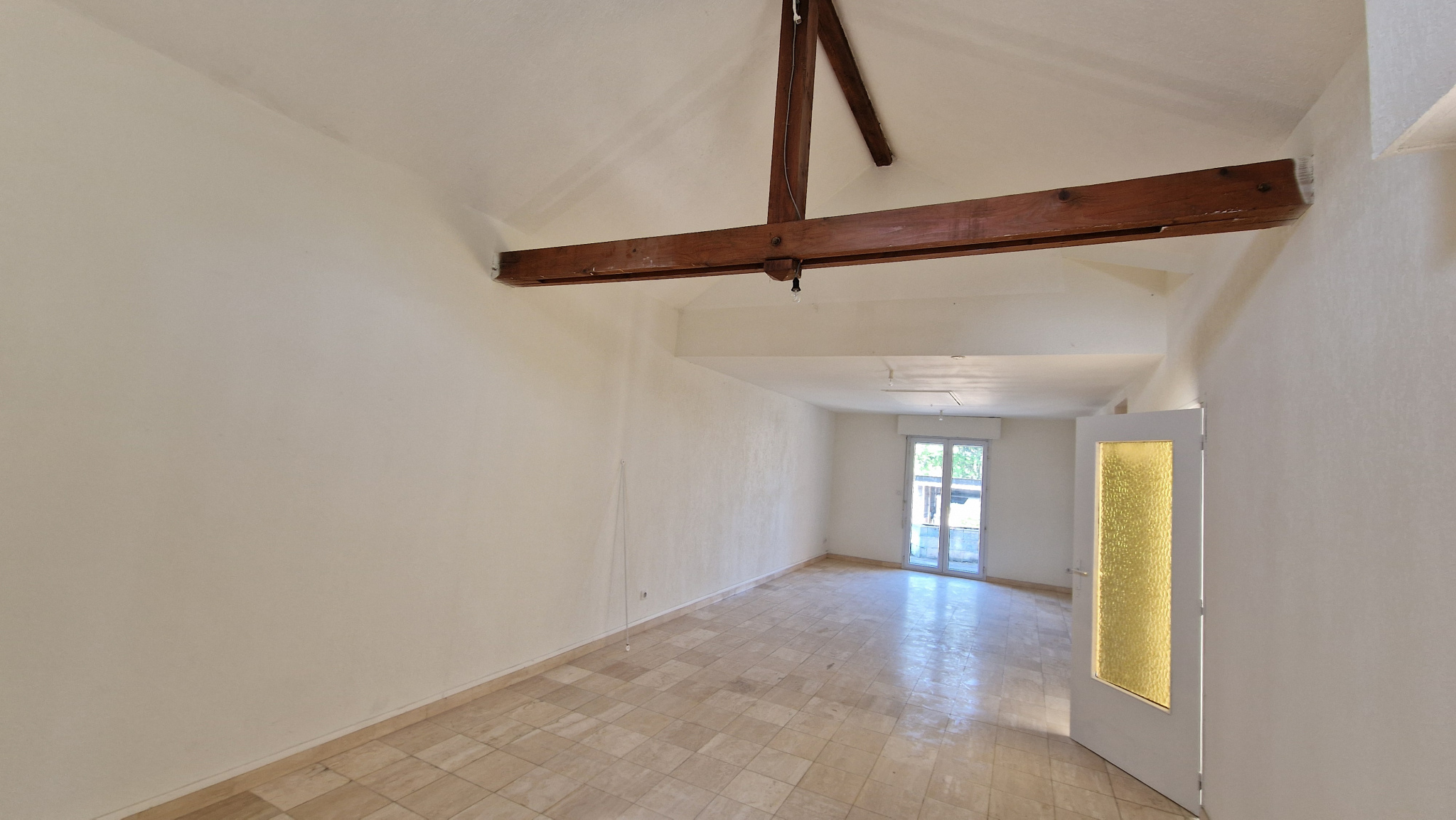 Immo80 – L'immobilier à Amiens et dans la Somme-ENNEMAIN : MAISON 7 PIECES AVEC GARAGES et JARDIN