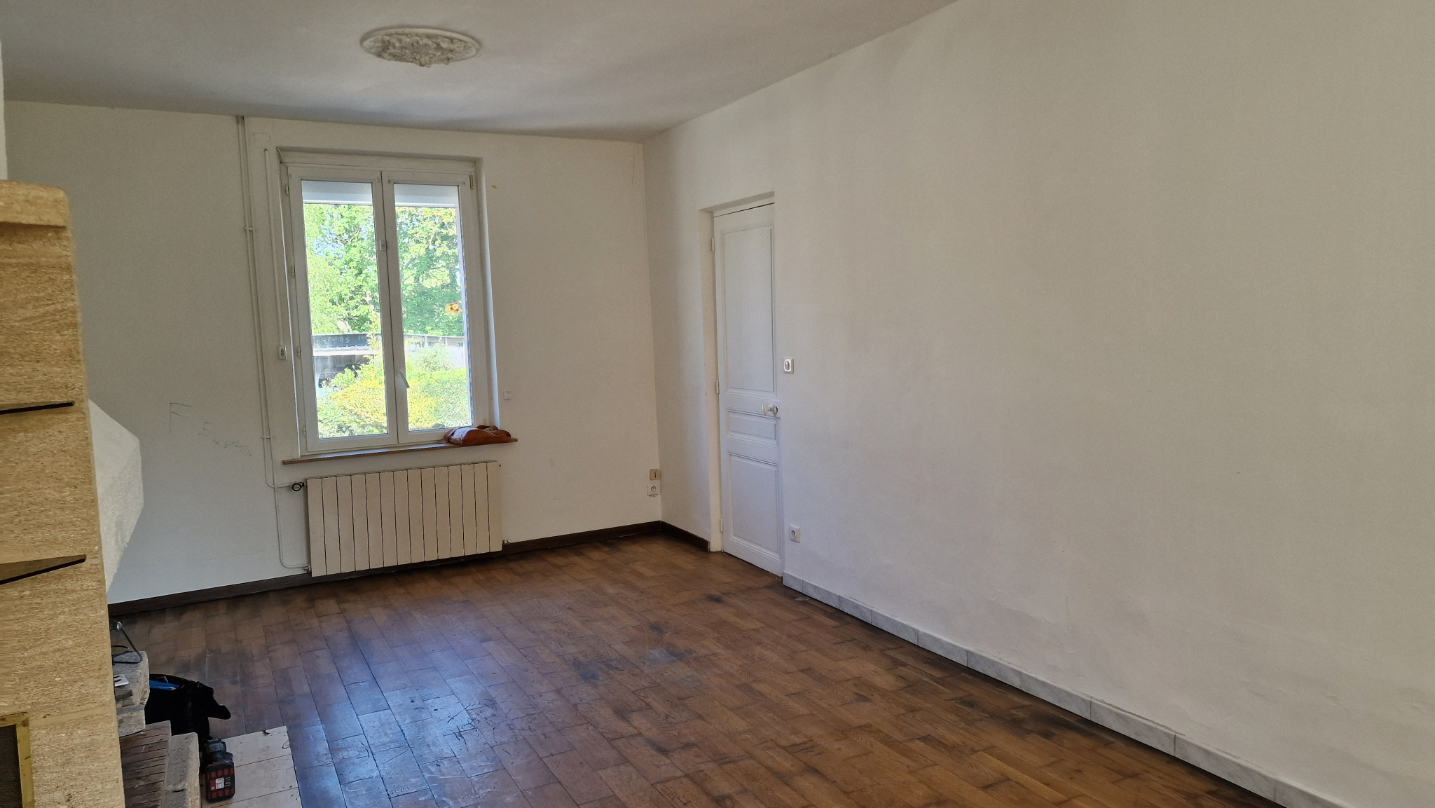 Immo80 – L'immobilier à Amiens et dans la Somme-ENNEMAIN : MAISON 7 PIECES AVEC GARAGES et JARDIN