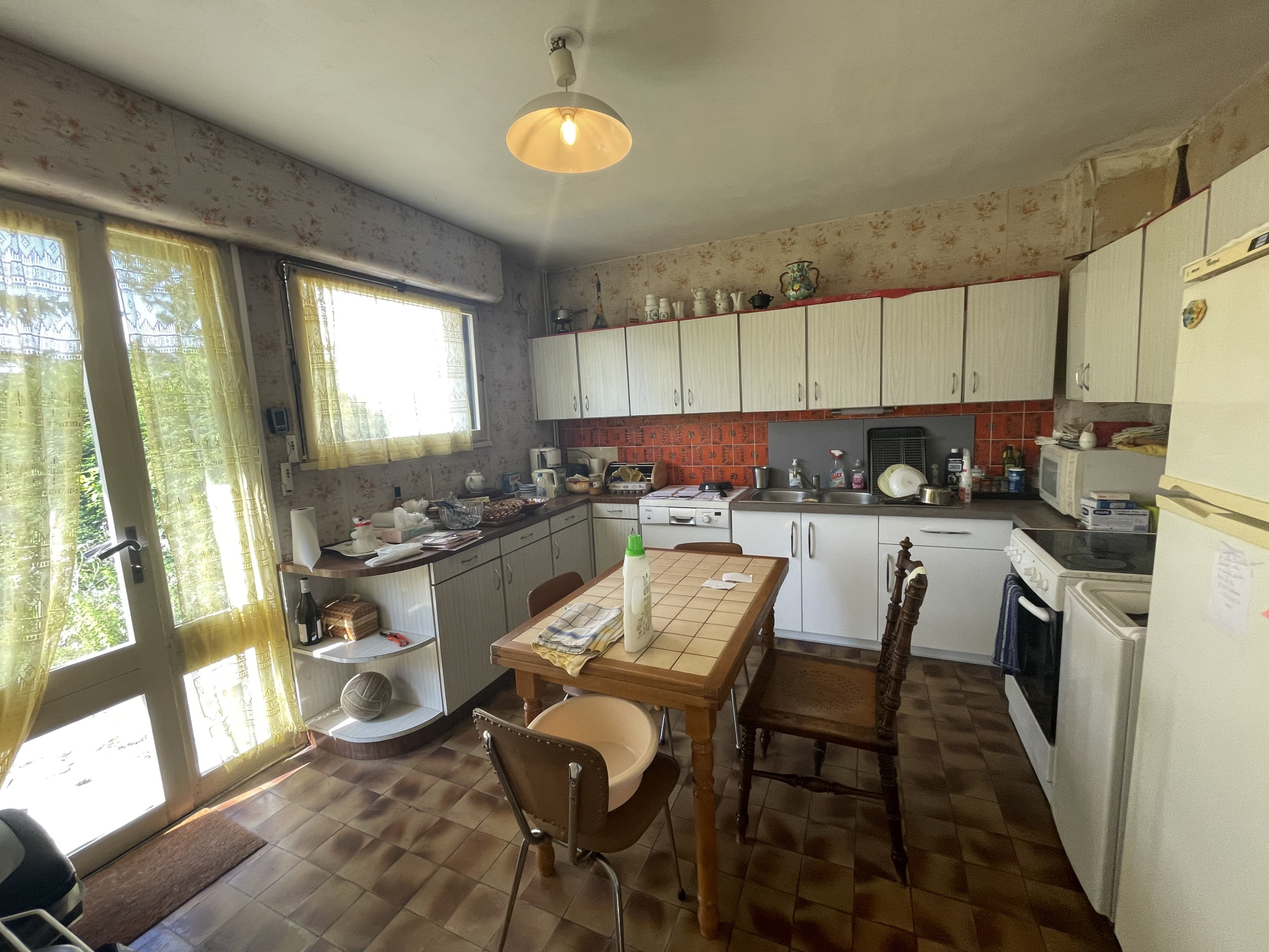 Immo80 – L'immobilier à Amiens et dans la Somme-AMIENS SUD EST : PAVILLON JUMELE d’un côté avec beau jardin et cave compléte