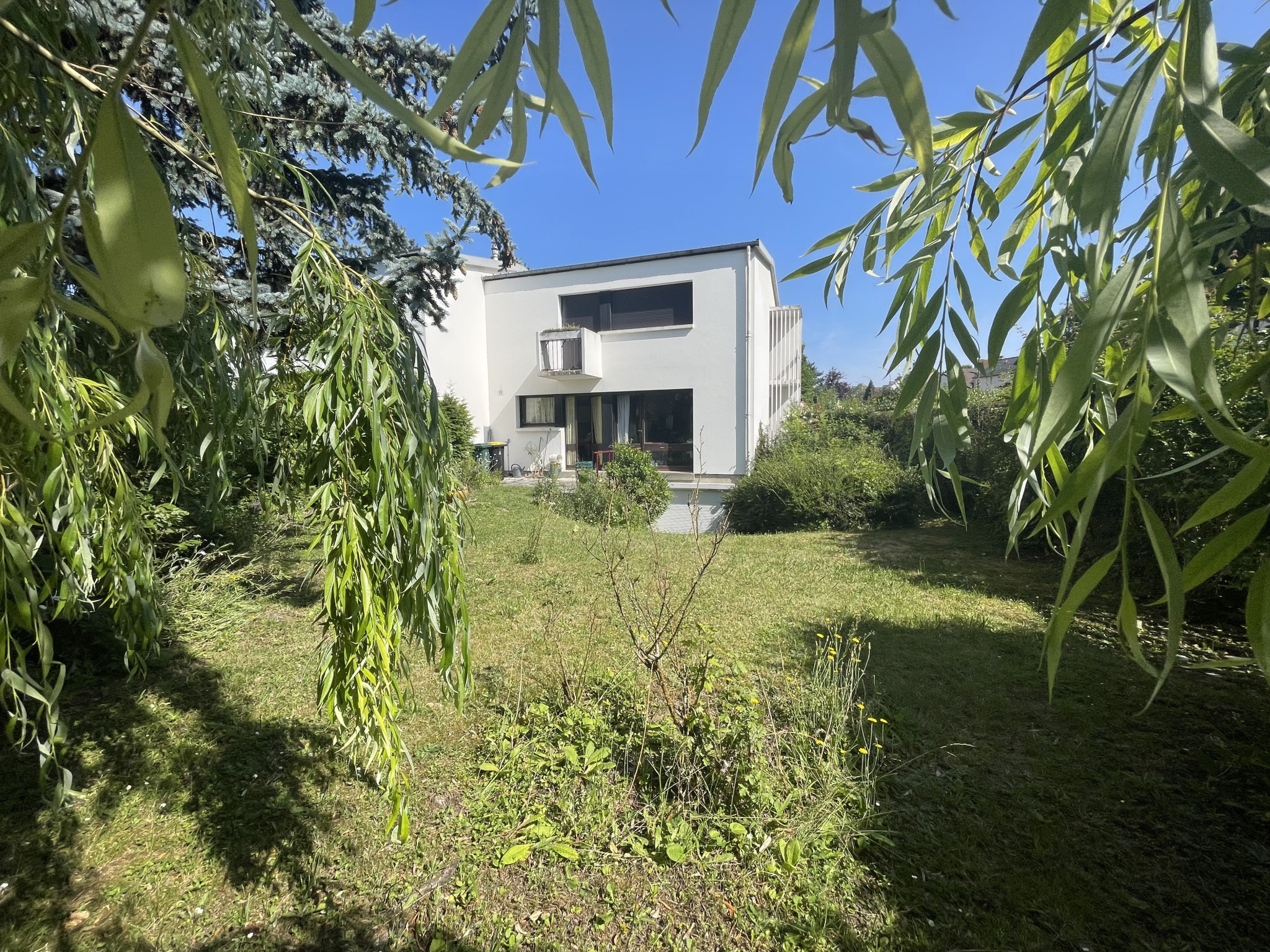 Immo80 – L'immobilier à Amiens et dans la Somme-AMIENS SUD EST : PAVILLON JUMELE d’un côté avec beau jardin et cave compléte