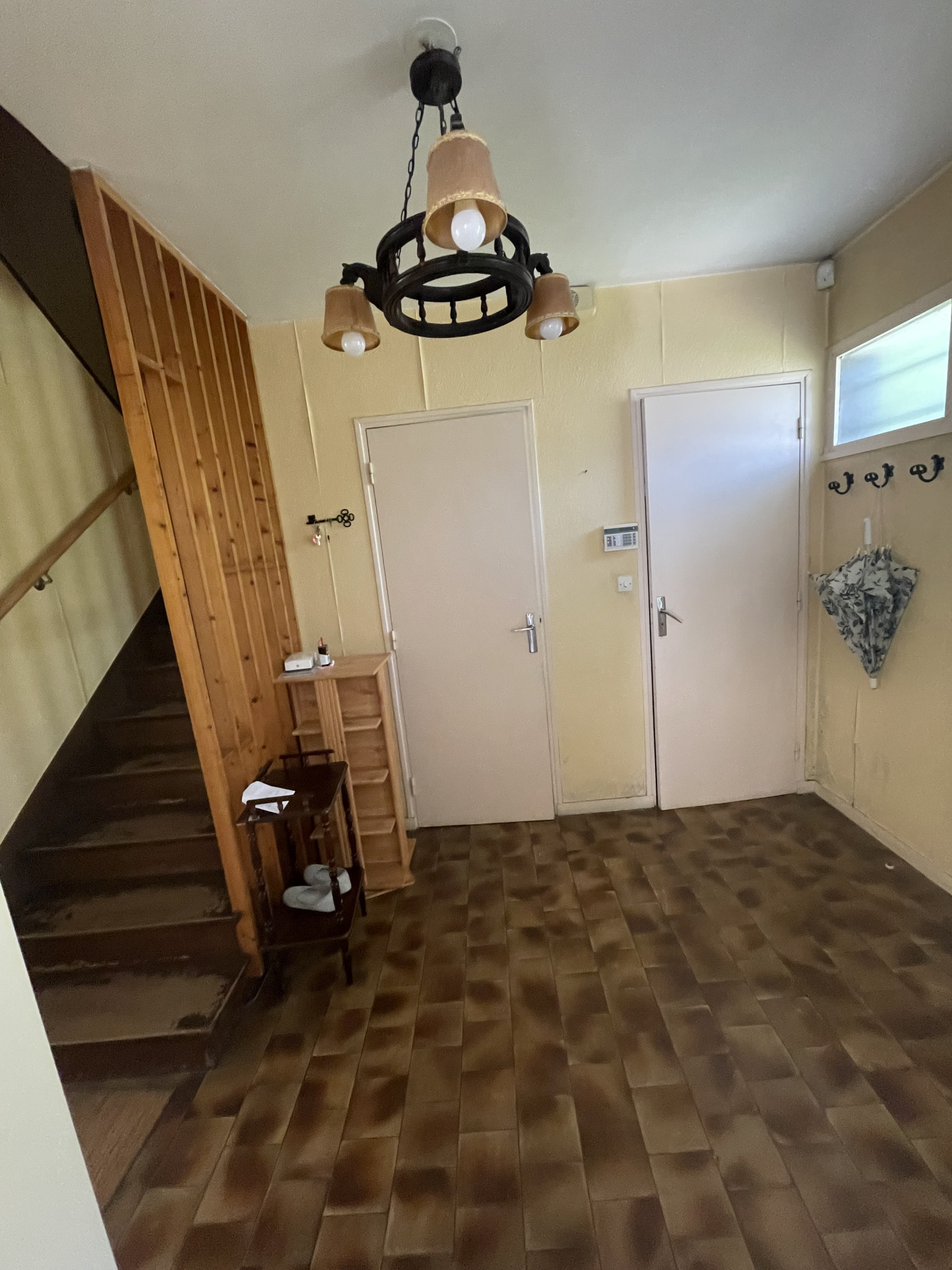 Immo80 – L'immobilier à Amiens et dans la Somme-AMIENS SUD EST : PAVILLON JUMELE d’un côté avec beau jardin et cave compléte