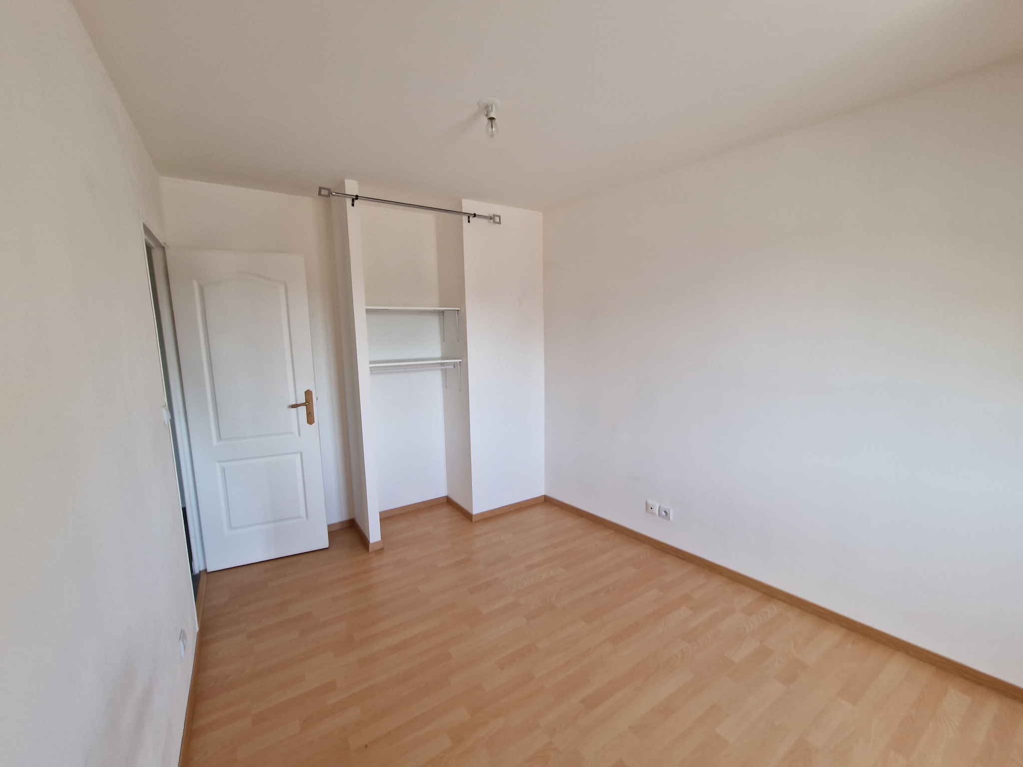 Immo80 – L'immobilier à Amiens et dans la Somme-TRES BEL APPARTEMENT de 42,25 m2 LUMINEUX CENTRE VILLE DE BRAY SUR SOMME