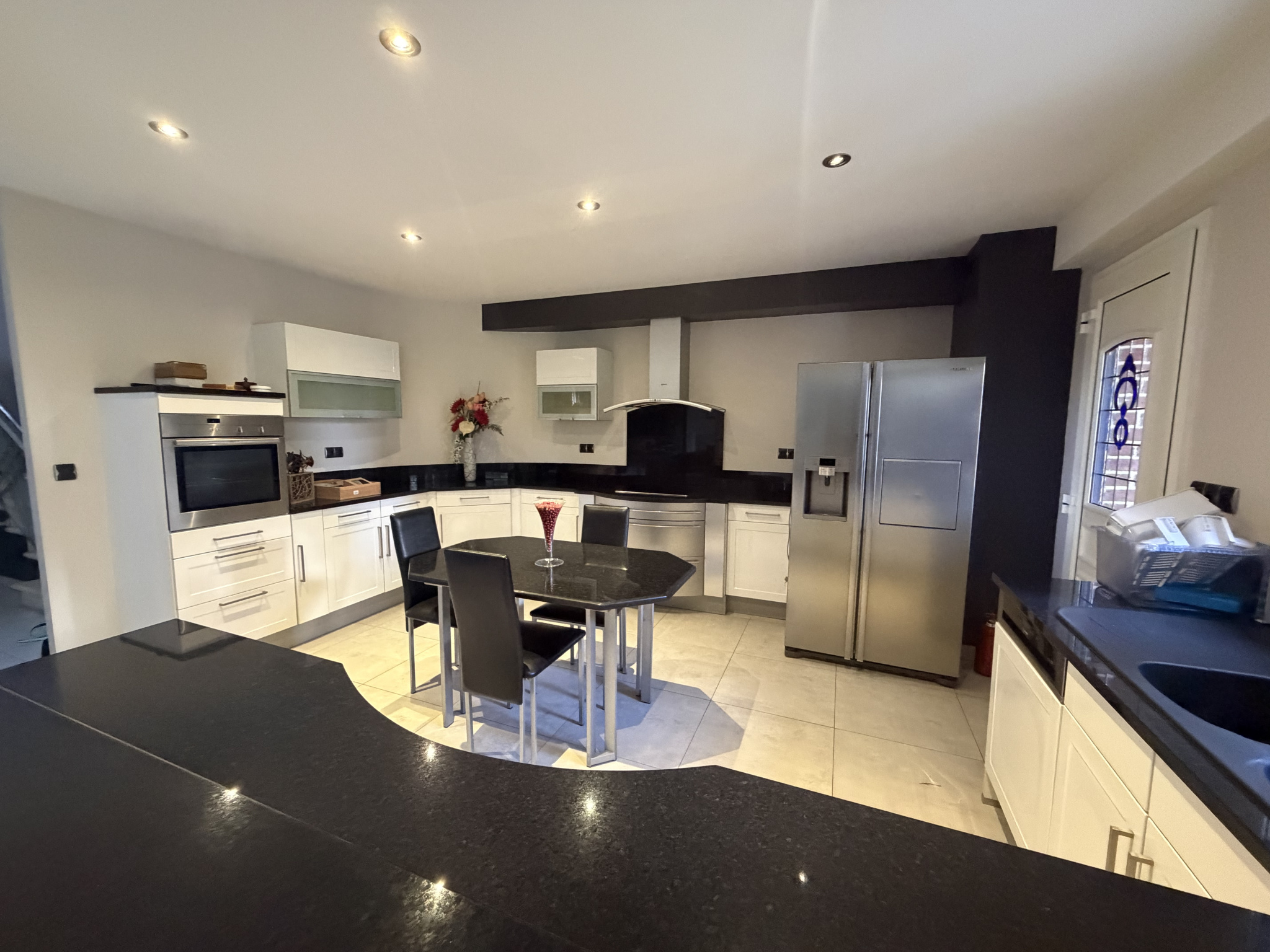 Immo80 – L'immobilier à Amiens et dans la Somme-METROPOLE AMIENOISE : MAGNIFIQUE PAVILLON INDIVIDUEL de 312 m2 dans un écrin de verdure