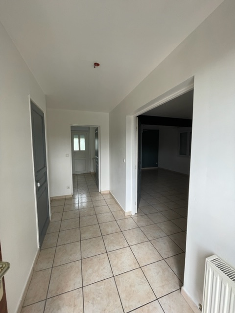 Immo80 – L'immobilier à Amiens et dans la Somme-AMIENS SUD – rue Victor Magnier : APPARTEMENT T2 au rez-de-chaussée d&rsquo;un pavillon individuel avec place de par