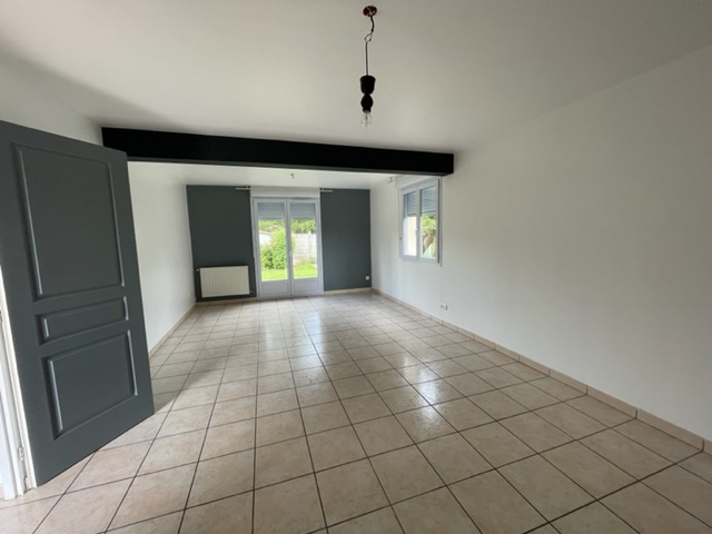Immo80 – L'immobilier à Amiens et dans la Somme-AMIENS SUD – rue Victor Magnier : APPARTEMENT T2 au rez-de-chaussée d&rsquo;un pavillon individuel avec place de par