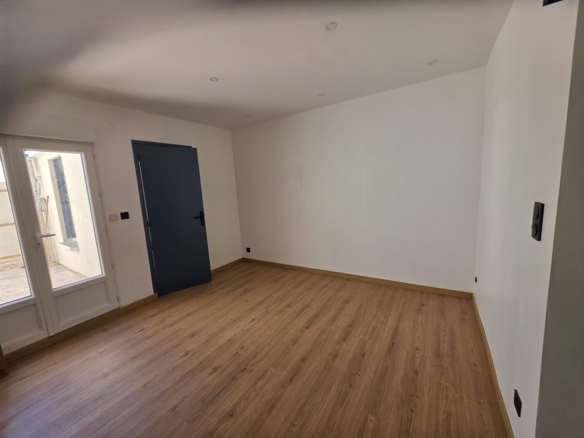 Immo80 – L'immobilier à Amiens et dans la Somme-QUARTIER SAINT PIERRE : BEL APPARTEMENT T2 AVEC COUR