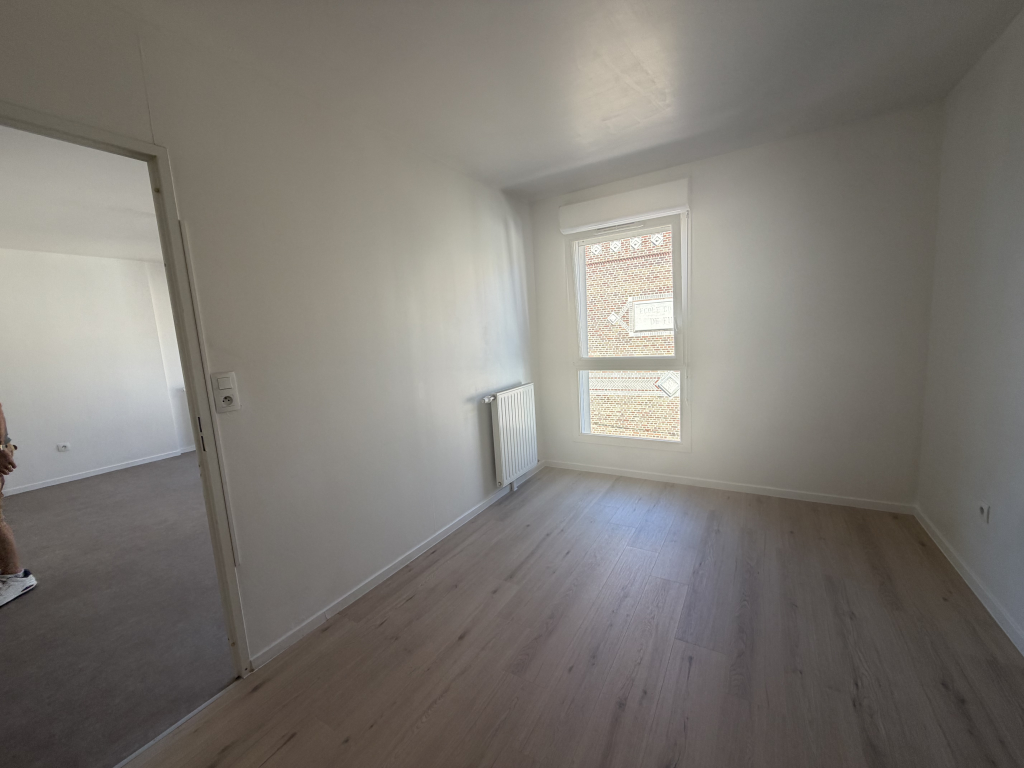 Immo80 – L'immobilier à Amiens et dans la Somme-AMIENS SECTEUR QUAI DE LA SOMME : TRES BEL APPARTEMENT T2 de 43.22 m2 avec parking en sous-sol