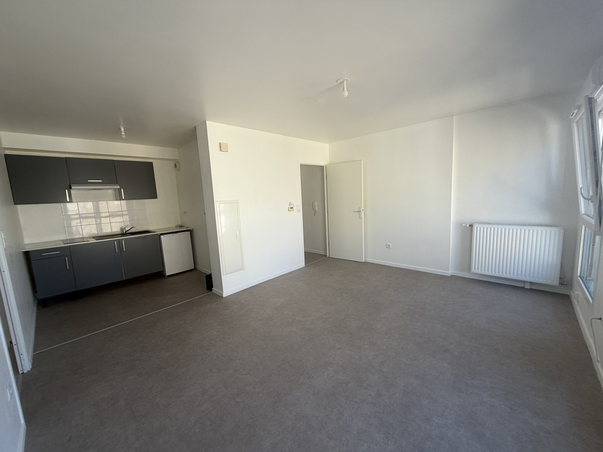 Immo80 – L'immobilier à Amiens et dans la Somme-AMIENS SECTEUR QUAI DE LA SOMME : TRES BEL APPARTEMENT T2 de 43.22 m2 avec parking en sous-sol