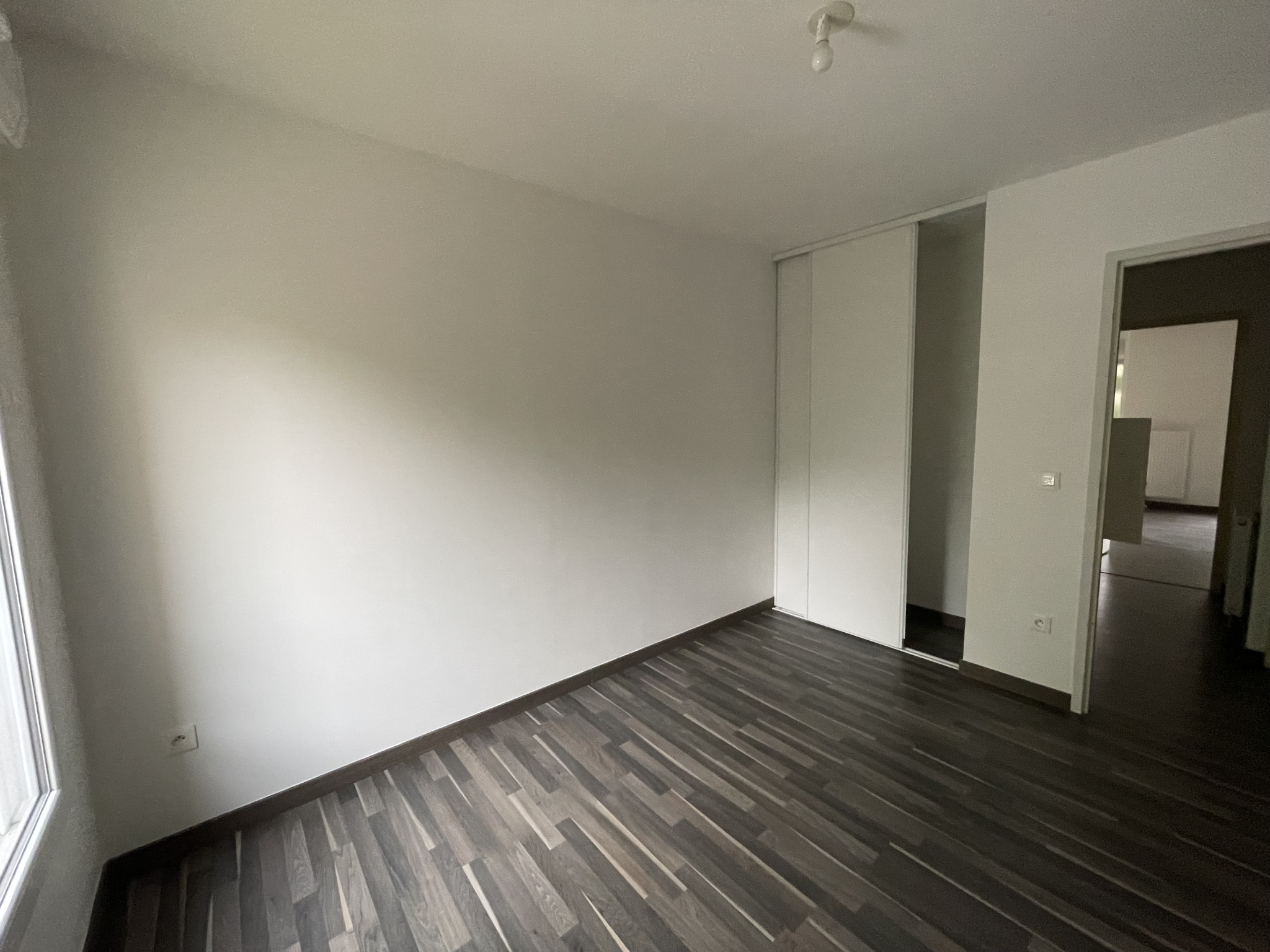 Immo80 – L'immobilier à Amiens et dans la Somme-AMIENS OUEST DANS RESIDENCE RECENTE : BEL APPARTEMENT T3 de 63.50 m2 avec parking