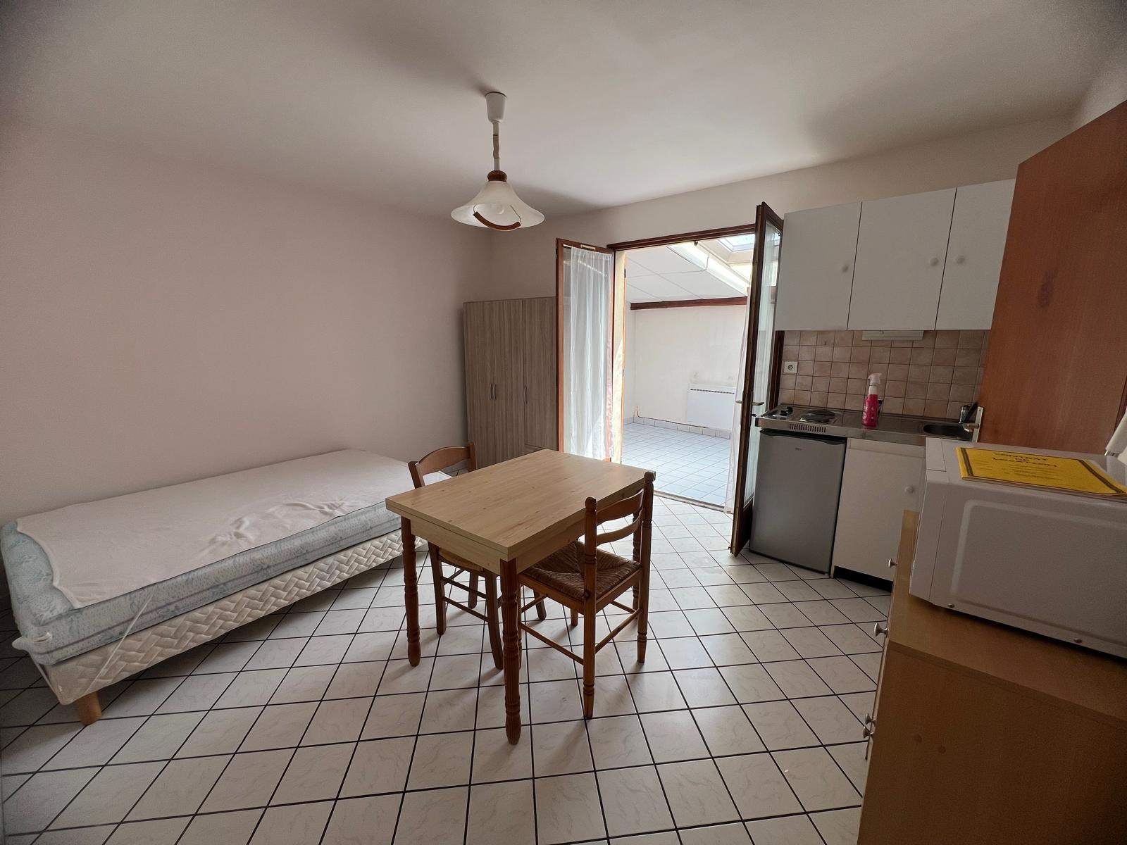 Immo80 – L'immobilier à Amiens et dans la Somme-STUDIO MEUBLE – PROCHE HOPITAL SUD – PONT DE METZ