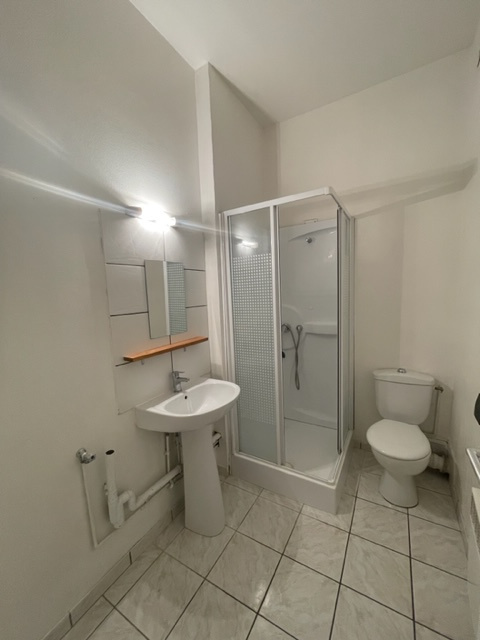 Immo80 – L'immobilier à Amiens et dans la Somme-AMIENS LA HOTOIE – rue de l&rsquo;Abbaye : BEL IMMEUBLE DIVISE en 5 logements loués