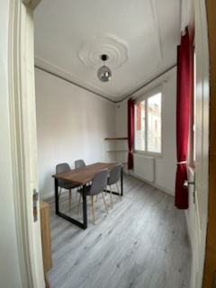 Immo80 – L'immobilier à Amiens et dans la Somme-IDEAL COLOCATION  –  AMIENS PROCHE DE LA GARE  : JOLIE MAISON AMIENOISE T3 MEUBLEE