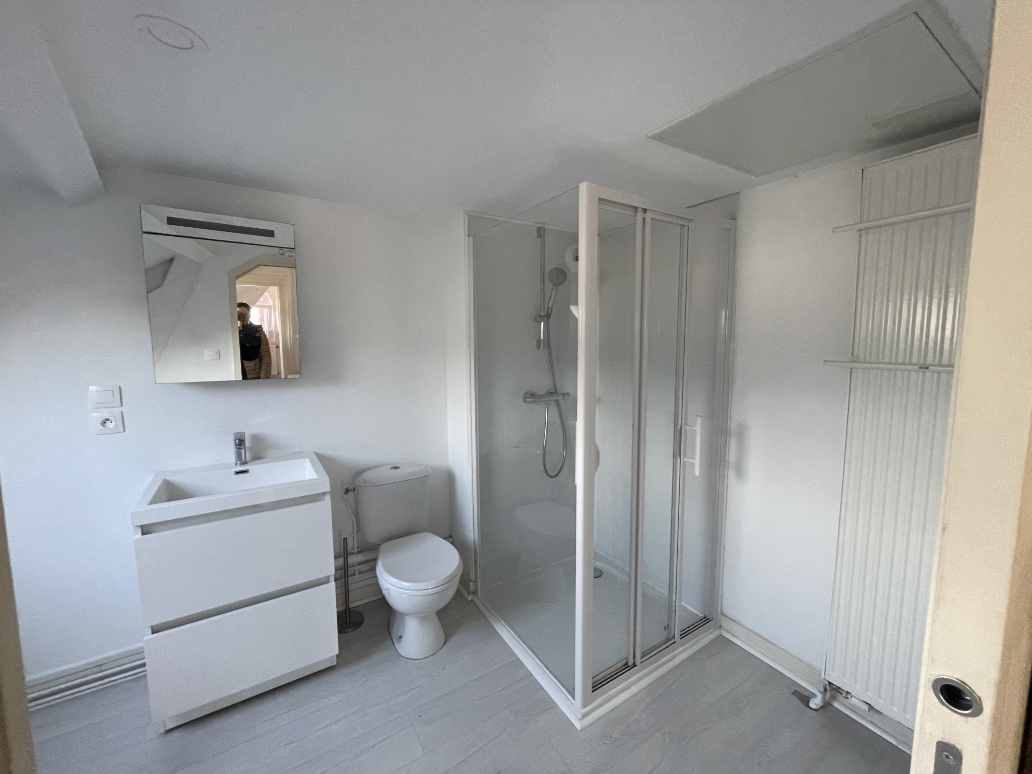 Immo80 – L'immobilier à Amiens et dans la Somme-IDEAL COLOCATION  –  AMIENS PROCHE DE LA GARE  : JOLIE MAISON AMIENOISE T3 MEUBLEE