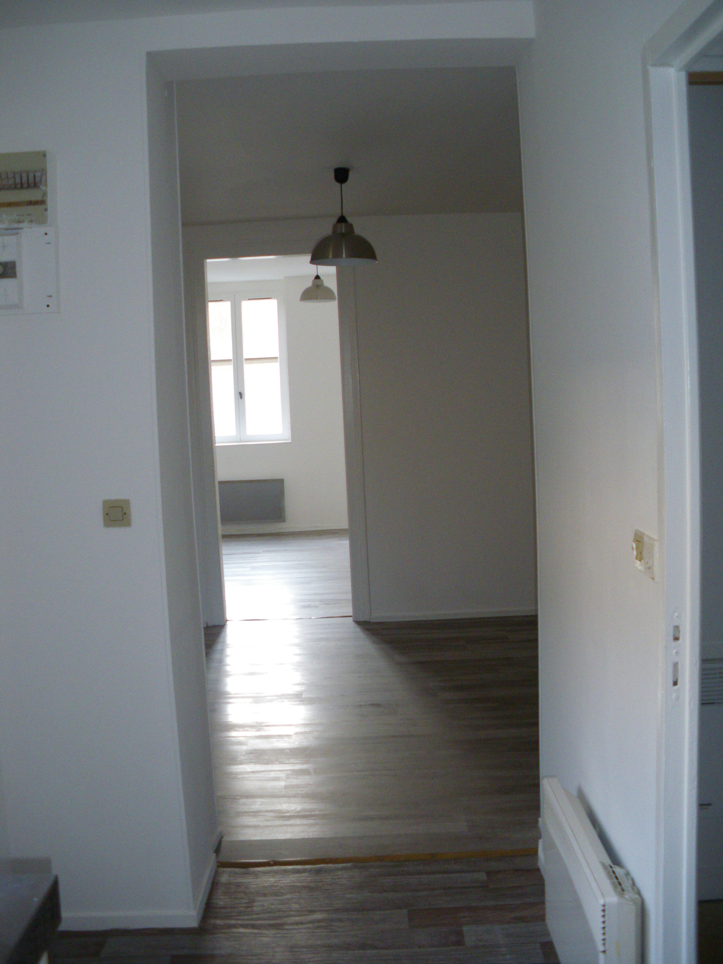 Immo80 – L'immobilier à Amiens et dans la Somme-AMIENS HENRVILLE – A proximité du cirque : AMIENOISE DIVISEE EN 3 LOGEMENTS T1 BIS