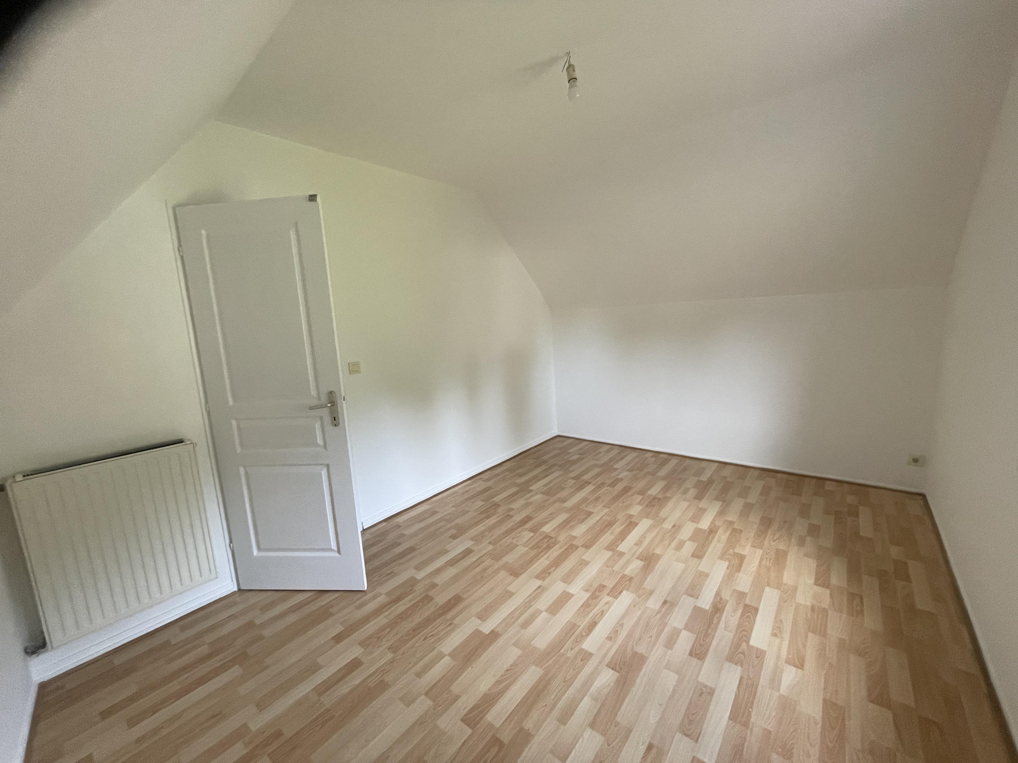 Immo80 – L'immobilier à Amiens et dans la Somme- BEAUVAL : MAISON T4 avec jardin