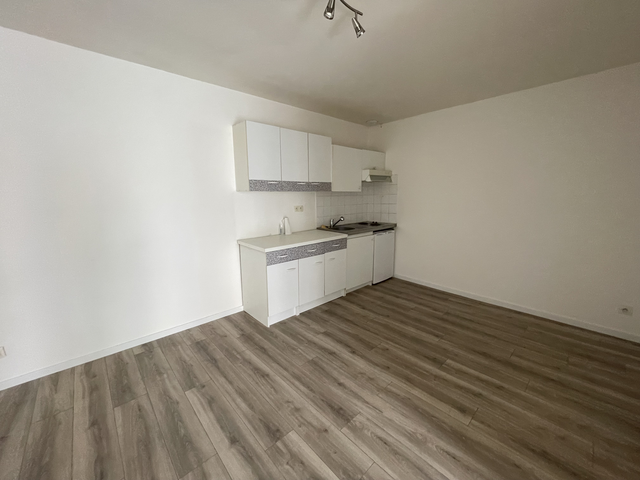 Immo80 – L'immobilier à Amiens et dans la Somme-AMIENS STE ANNE – RESIDENCE TORINO : Bel appartement T2 de 54.45 m2 avec parking en sous-sol