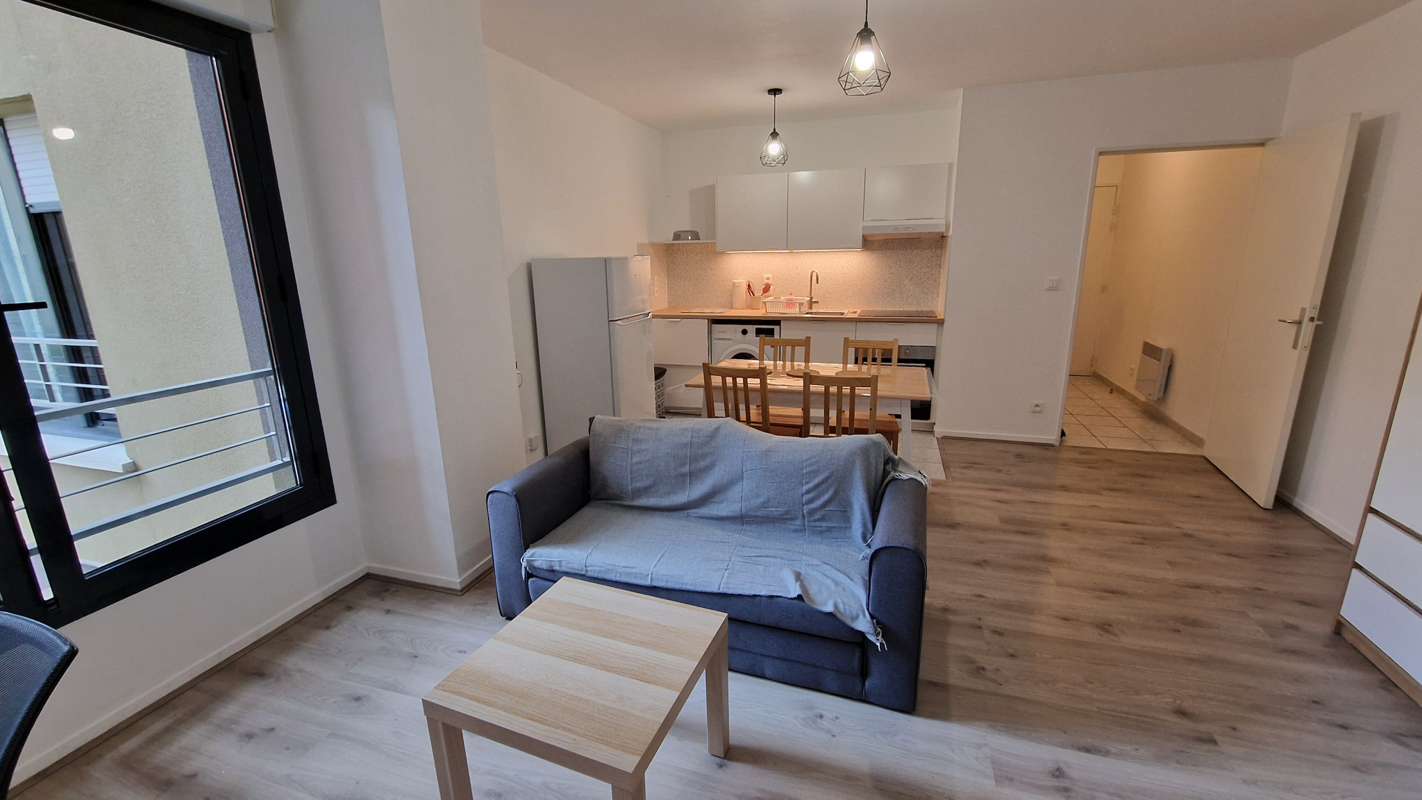 Immo80 – L'immobilier à Amiens et dans la Somme-CENTRE VILLE : STUDIO MEUBLE ENTIEREMENT REFAIT A NEUF