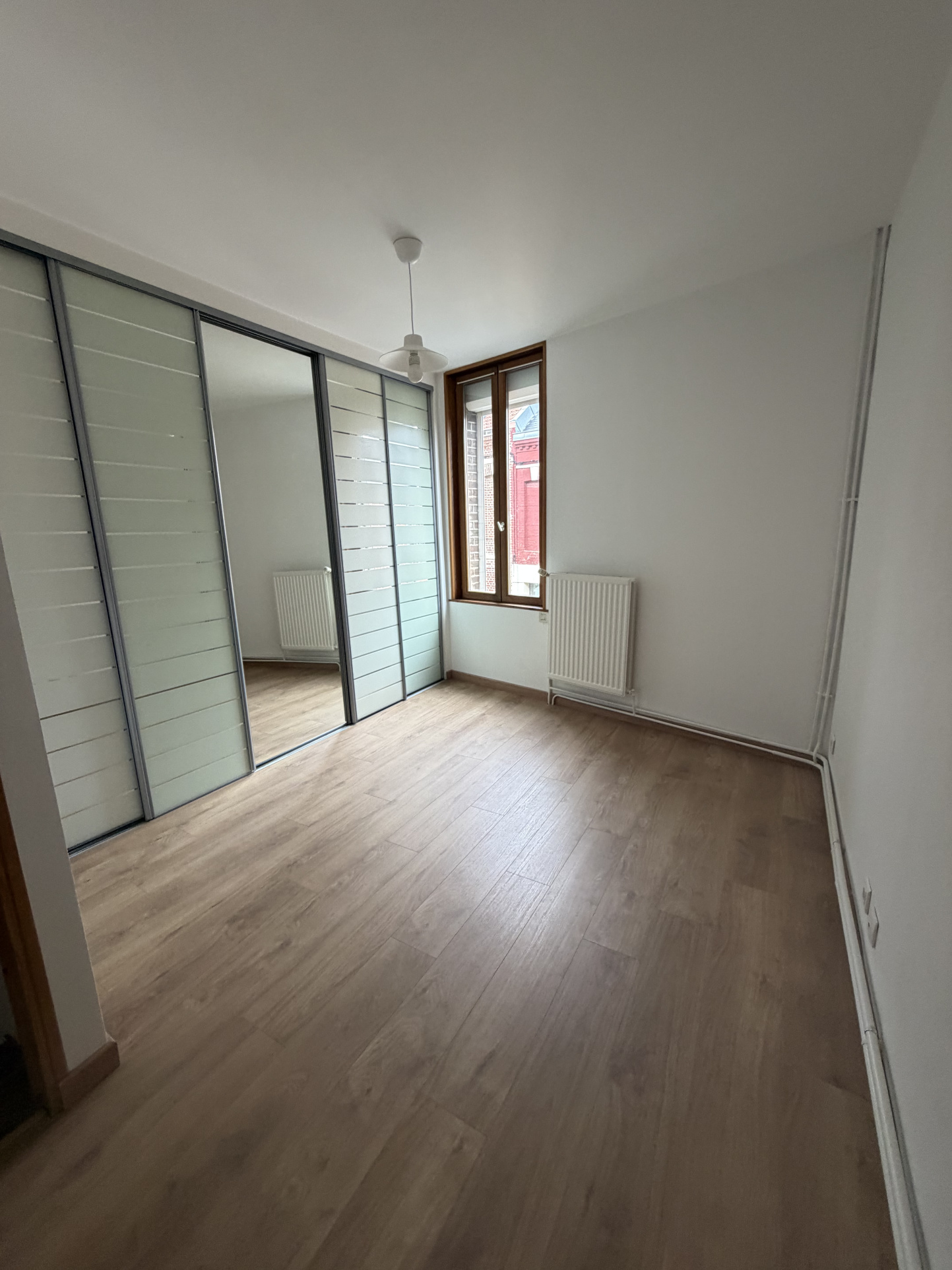 Immo80 – L'immobilier à Amiens et dans la Somme-AMIENS QUARTIER LA NEUVILLE : JOLIE AMIENOISE T3 avec terrasse et jardin