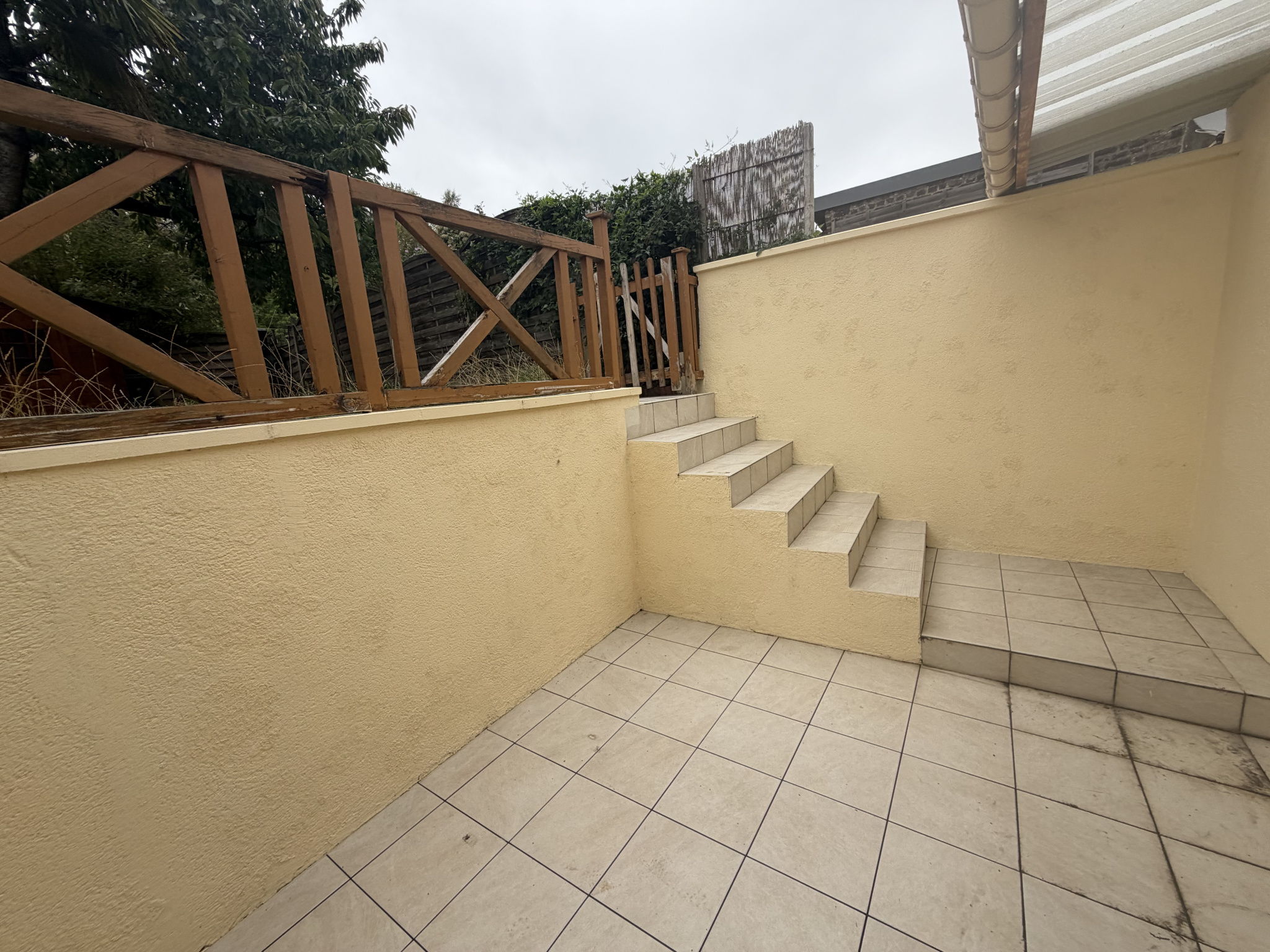 Immo80 – L'immobilier à Amiens et dans la Somme-AMIENS QUARTIER LA NEUVILLE : JOLIE AMIENOISE T3 avec terrasse et jardin