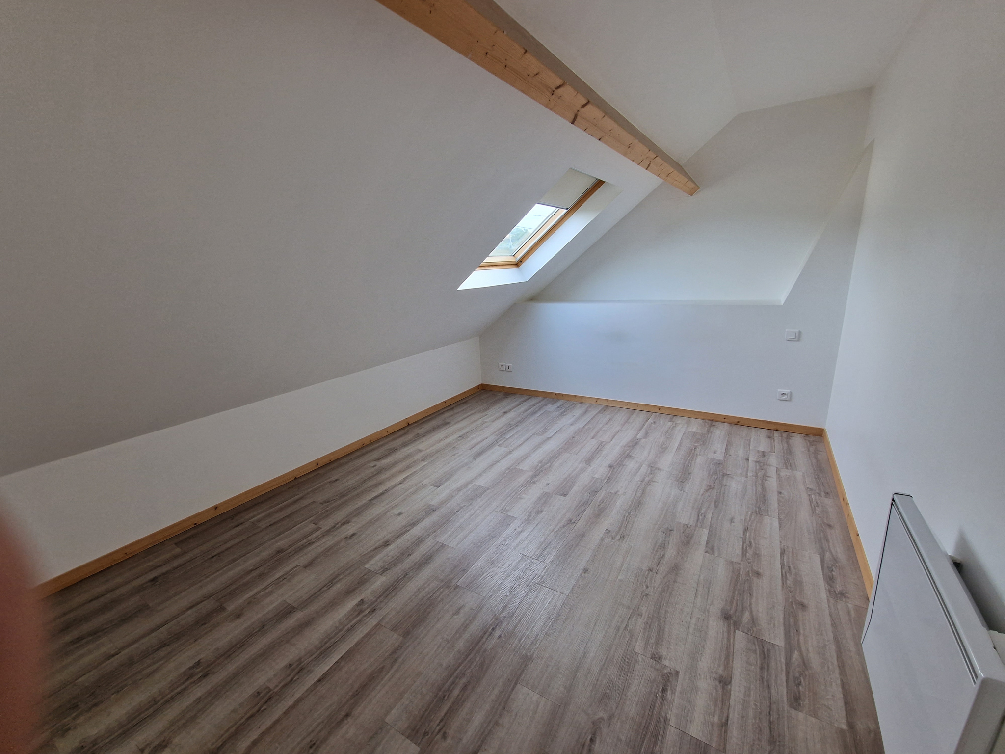Immo80 – L'immobilier à Amiens et dans la Somme-LE HAMEL : JOLIE MAISON avec jardin et garage –  73m2:  PROCHE DE CORBIE ET VILLERS-BRETONNEUX