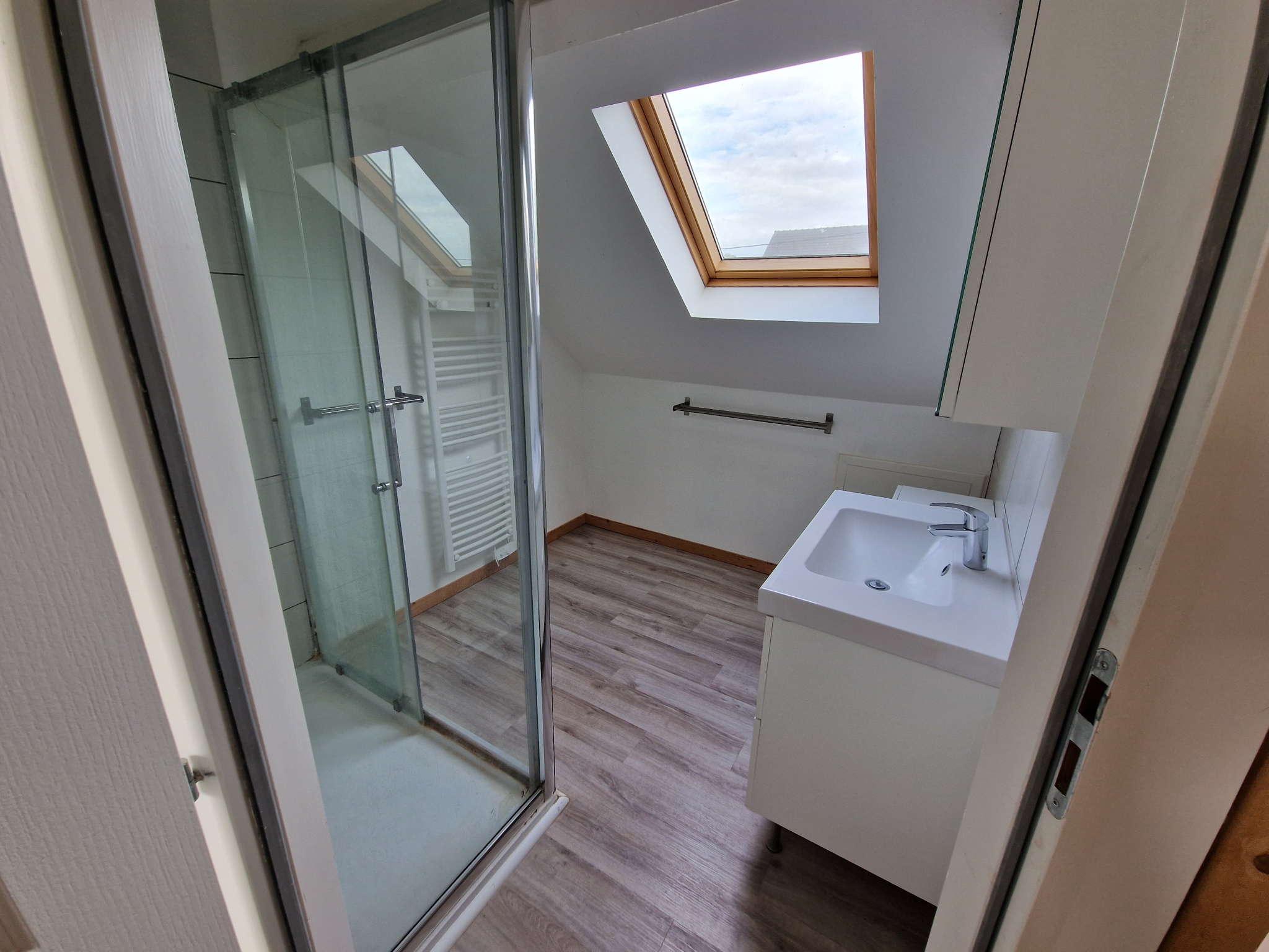 Immo80 – L'immobilier à Amiens et dans la Somme-LE HAMEL : JOLIE MAISON avec jardin et garage –  73m2:  PROCHE DE CORBIE ET VILLERS-BRETONNEUX