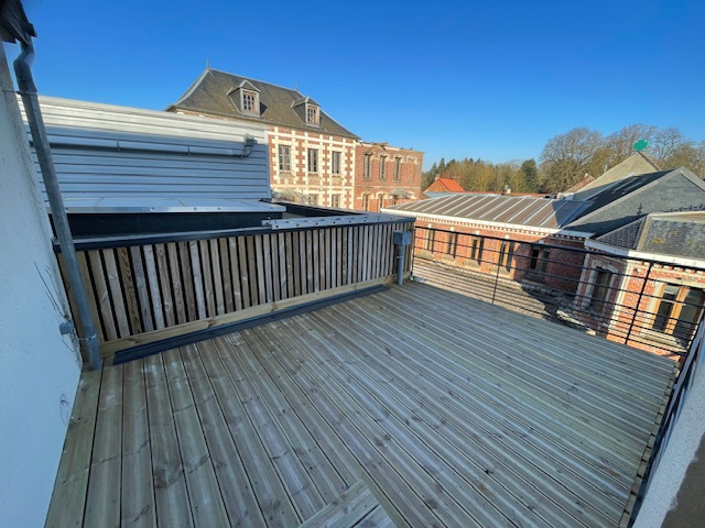 Immo80 – L'immobilier à Amiens et dans la Somme-QUERRIEU : TRES BEL APPARTMENT T3 NEUF avec terrasse