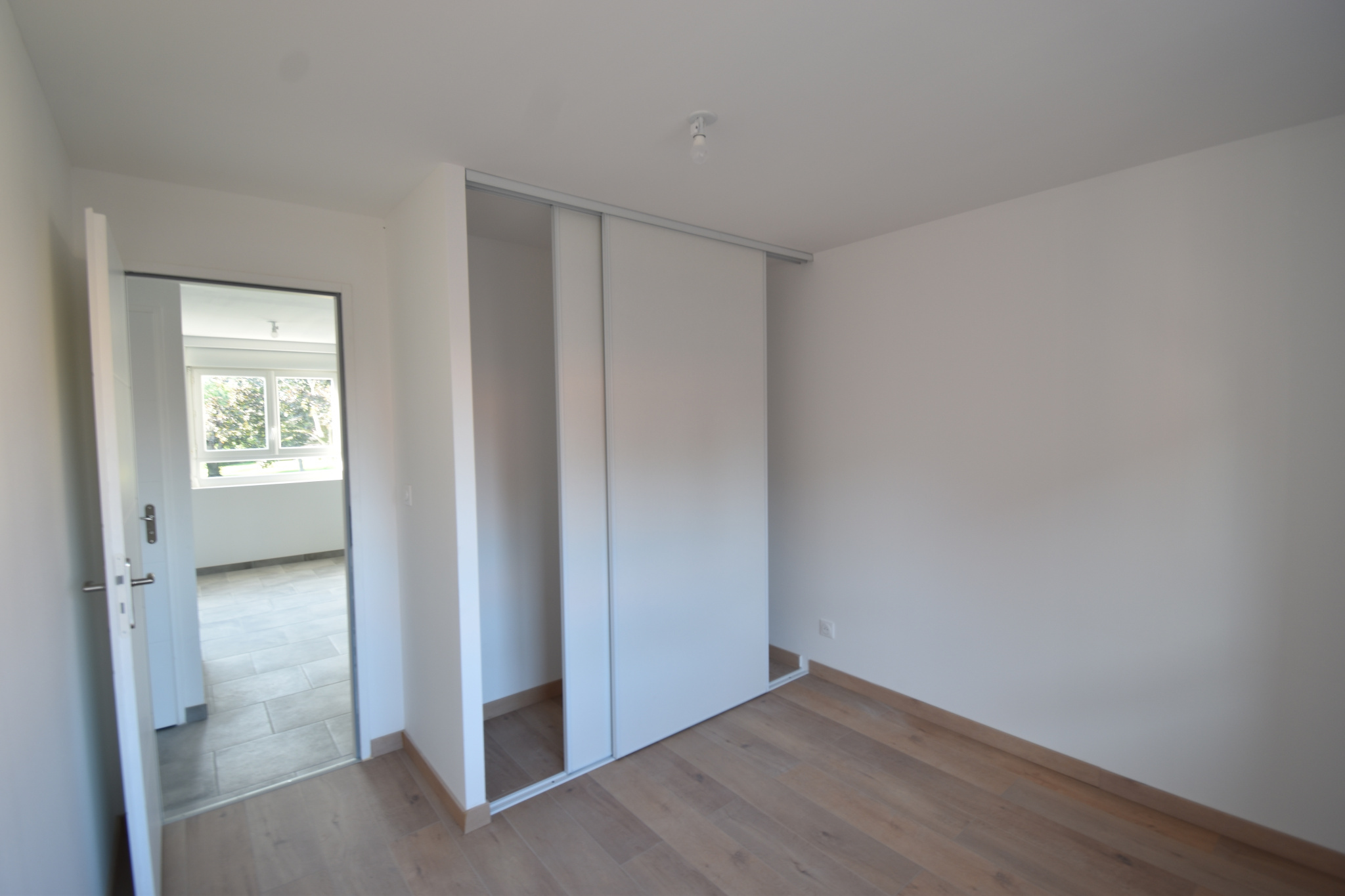 Immo80 – L'immobilier à Amiens et dans la Somme-CORBIE CENTRE VILLE : TRES BEL APPARTEMENT T3