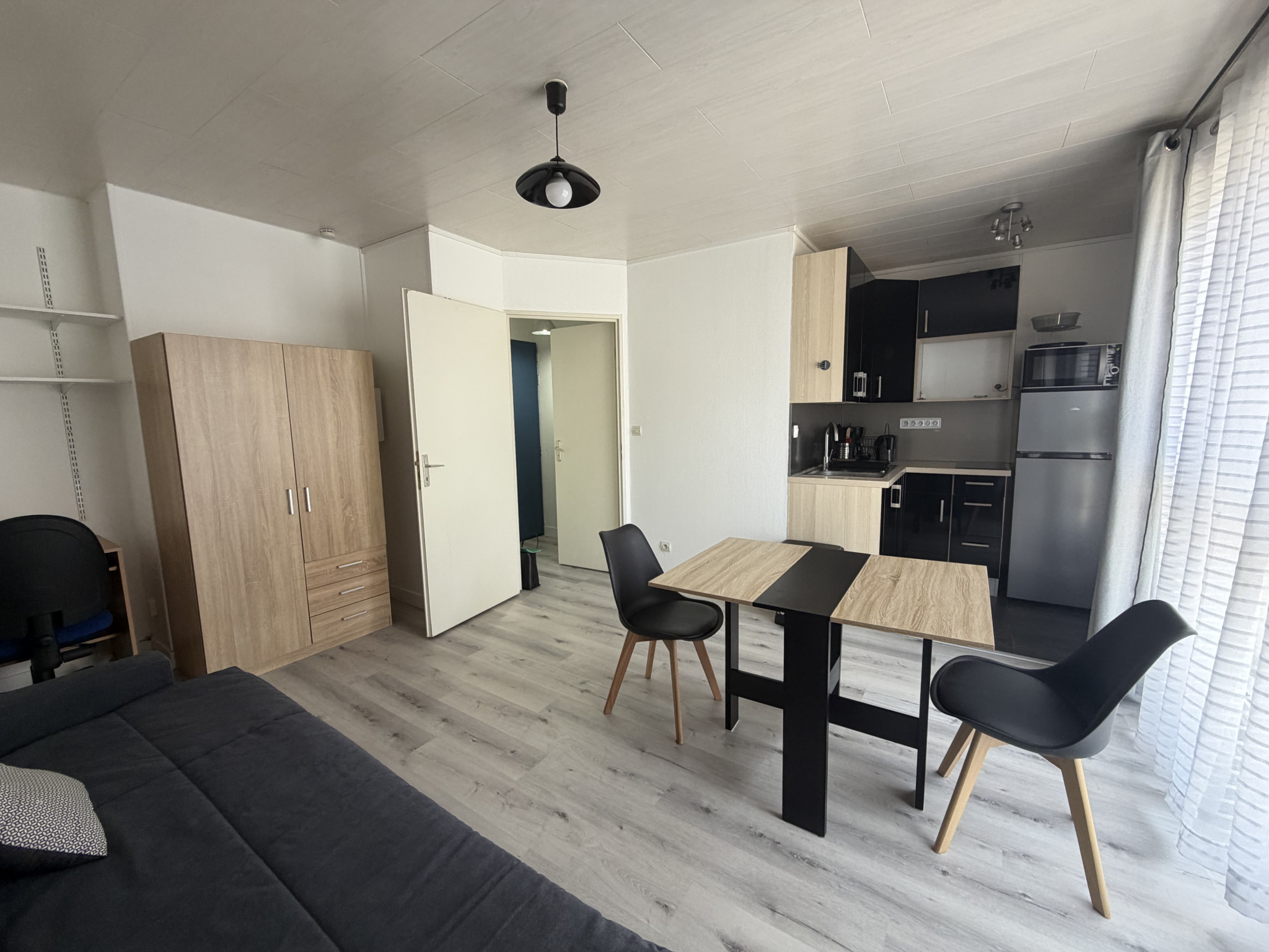 Immo80 – L'immobilier à Amiens et dans la Somme-AMIENS ST MAURICE – T1 MEUBLE DANS IMMEUBLE RECENT