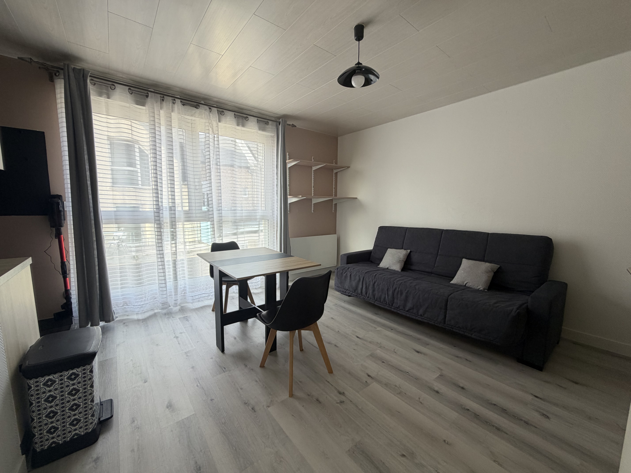 Immo80 – L'immobilier à Amiens et dans la Somme-AMIENS ST MAURICE – T1 MEUBLE DANS IMMEUBLE RECENT