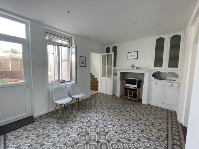 Immo80 – L'immobilier à Amiens et dans la Somme-AMIENS BD DE ST QUENTIN :  CHAMBRE MEUBLEE dans maison amiénoise REFAITE A NEUF EN EXCELLENT ETAT