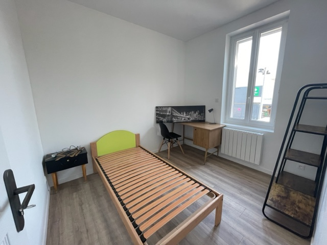 Immo80 – L'immobilier à Amiens et dans la Somme-AMIENS BD DE ST QUENTIN :  CHAMBRE MEUBLEE dans maison amiénoise REFAITE A NEUF EN EXCELLENT ETAT