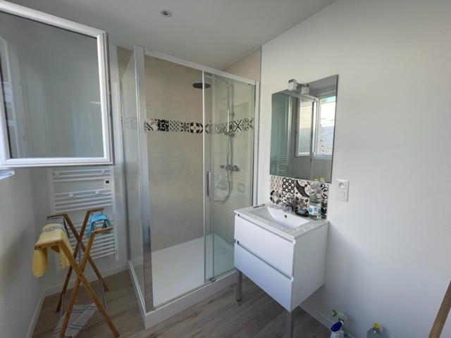 Immo80 – L'immobilier à Amiens et dans la Somme-AMIENS BD DE ST QUENTIN :  CHAMBRE MEUBLEE dans maison amiénoise REFAITE A NEUF EN EXCELLENT ETAT